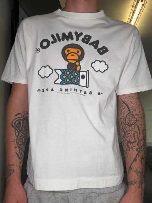 BAPE BABY MILO TEE – KOI GRAPHIC (L)