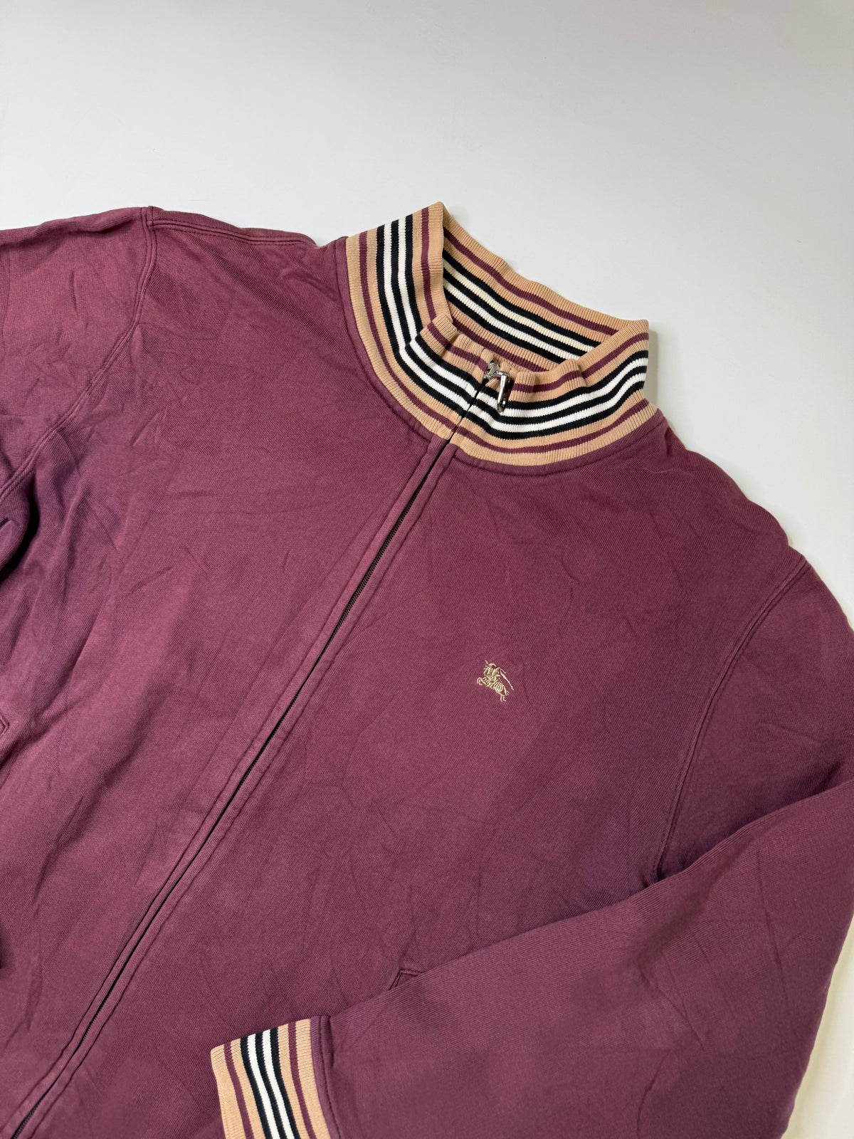 BURBERRY BLACK LABEL STRIPED-HEM ZIP CARDIGAN BURGUNDY (M)