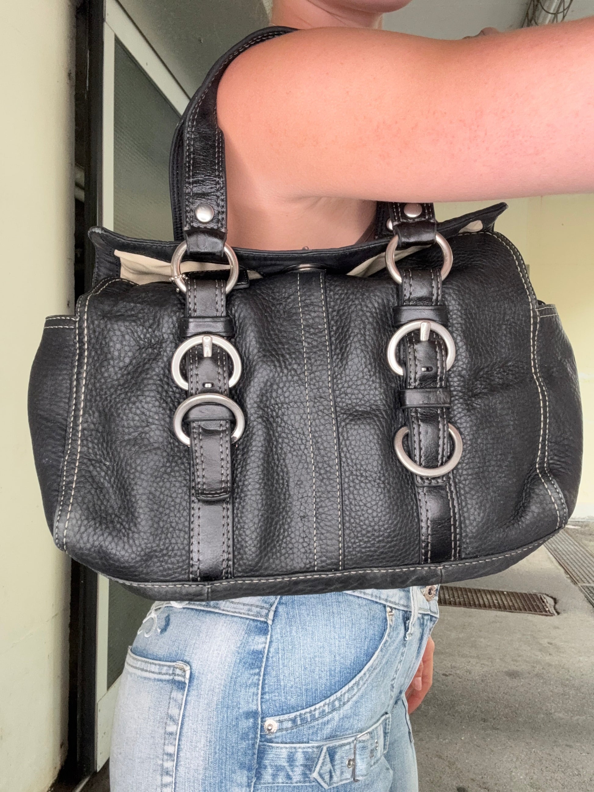COACH VINTAGE BLACK LEATHER BUCKLE SATCHEL