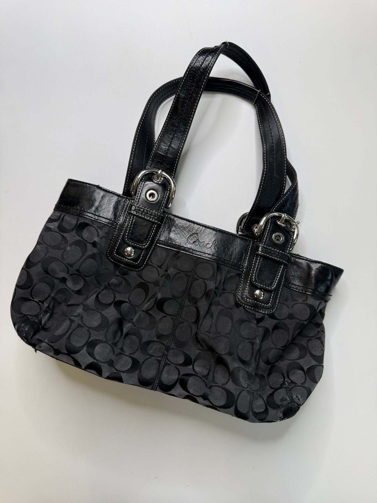 COACH VINTAGE SIGNATURE SHOULDER BAG