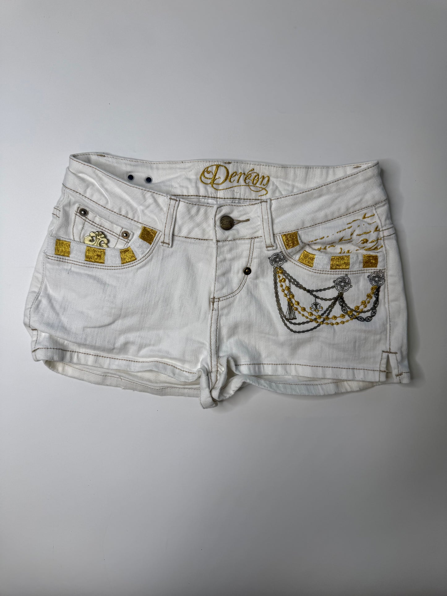 DERÉON VINTAGE Y2K CHAIN EMBROIDERED DENIM SHORTS