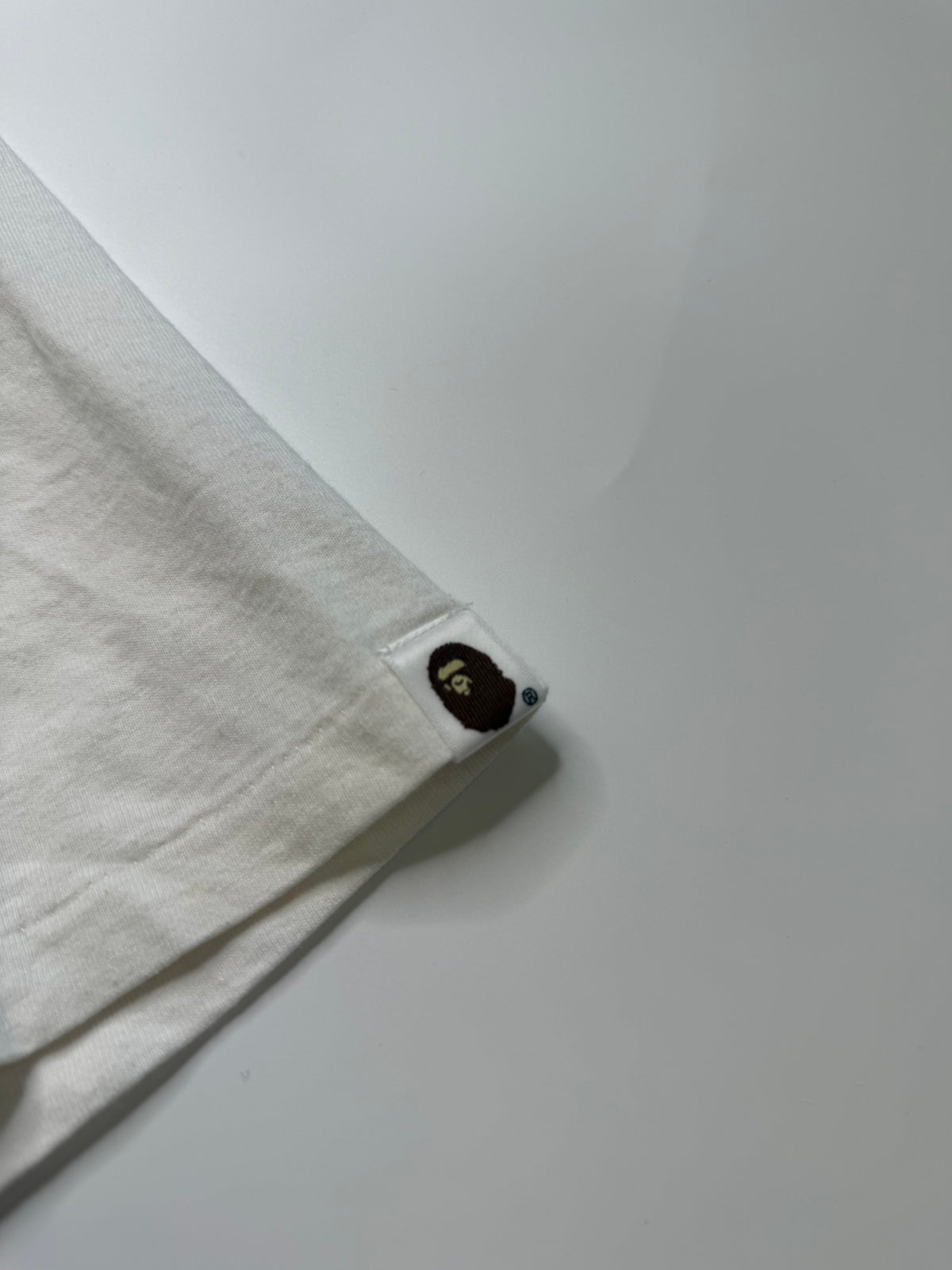 BAPE BABY MILO TEE – KOI GRAPHIC (L)