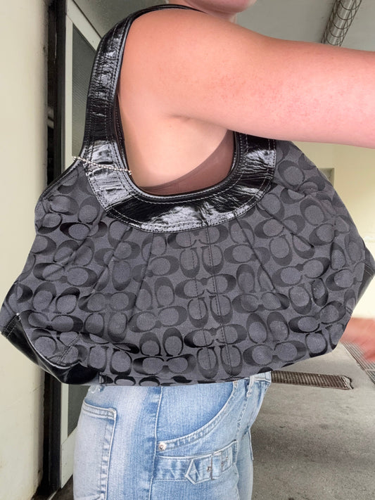 COACH VINTAGE SIGNATURE KISS-LOCK HOBO BAG