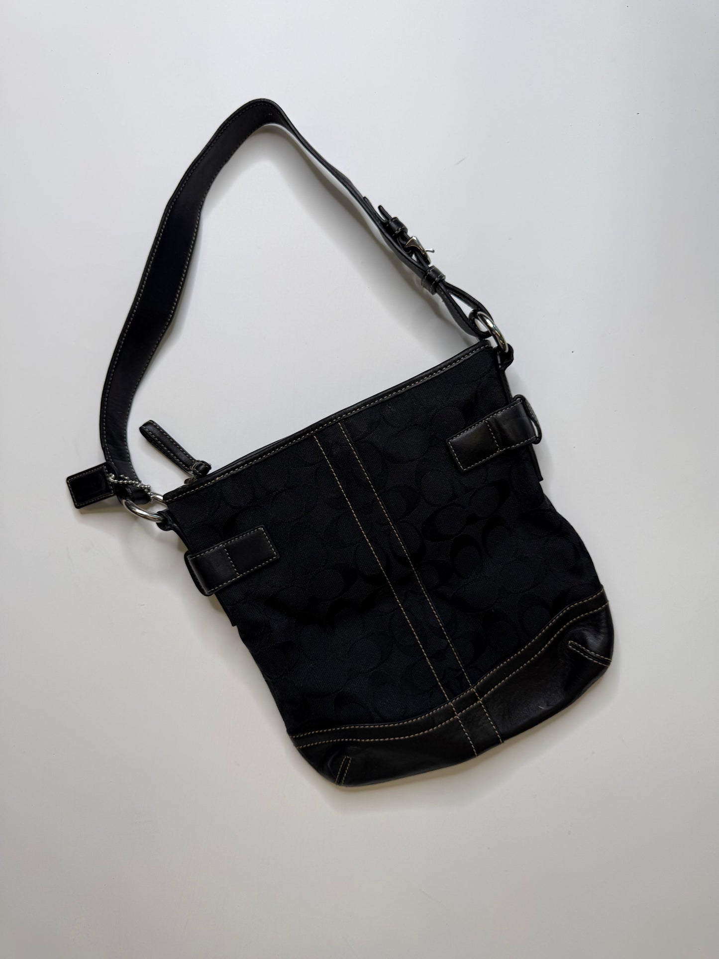 COACH SIGNATURE SHOULDER BAG – BLACK