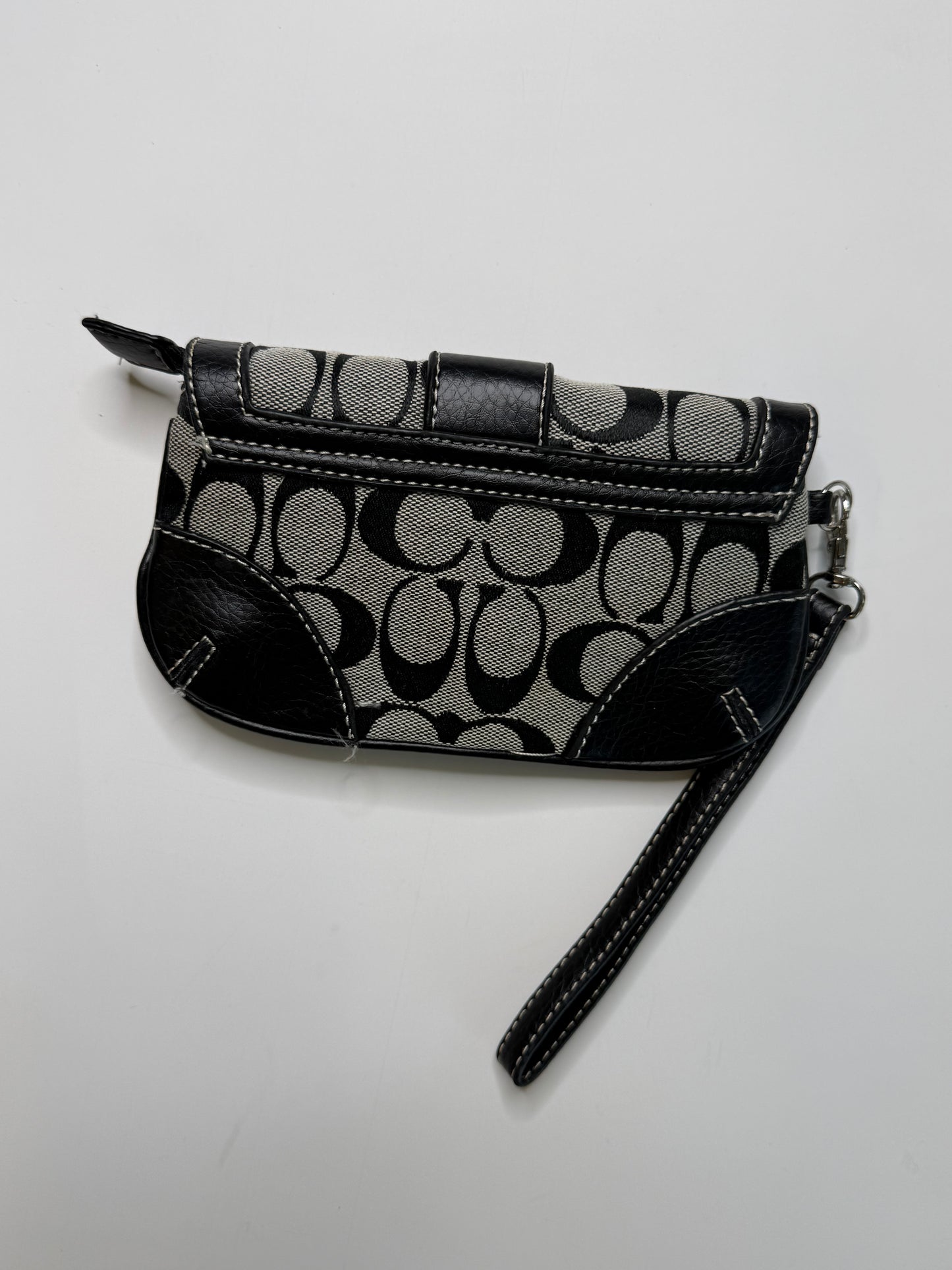 COACH VINTAGE SIGNATURE CANVAS WRISTLET CLUTCH