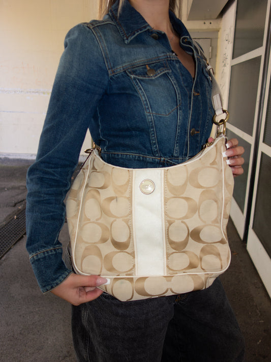 COACH MONOGRAM PURSE