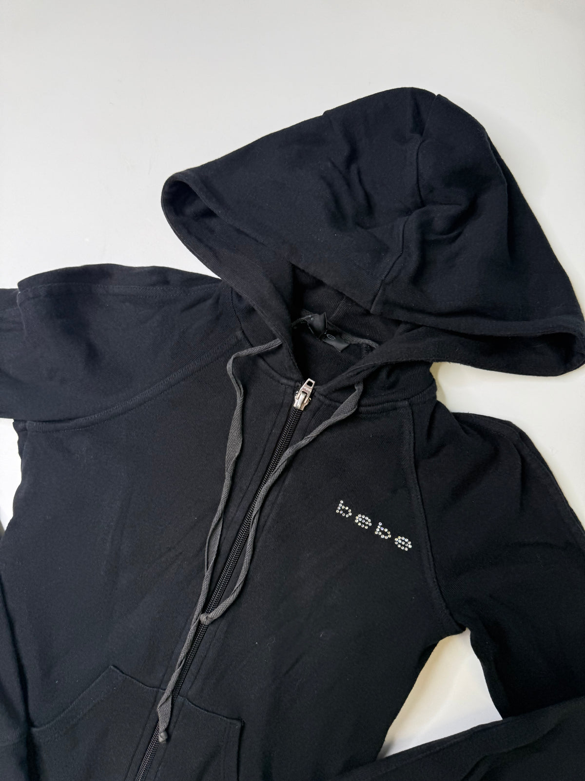 BEBE RHINESTONE LOGO ZIP HOODIE BLACK (XS)