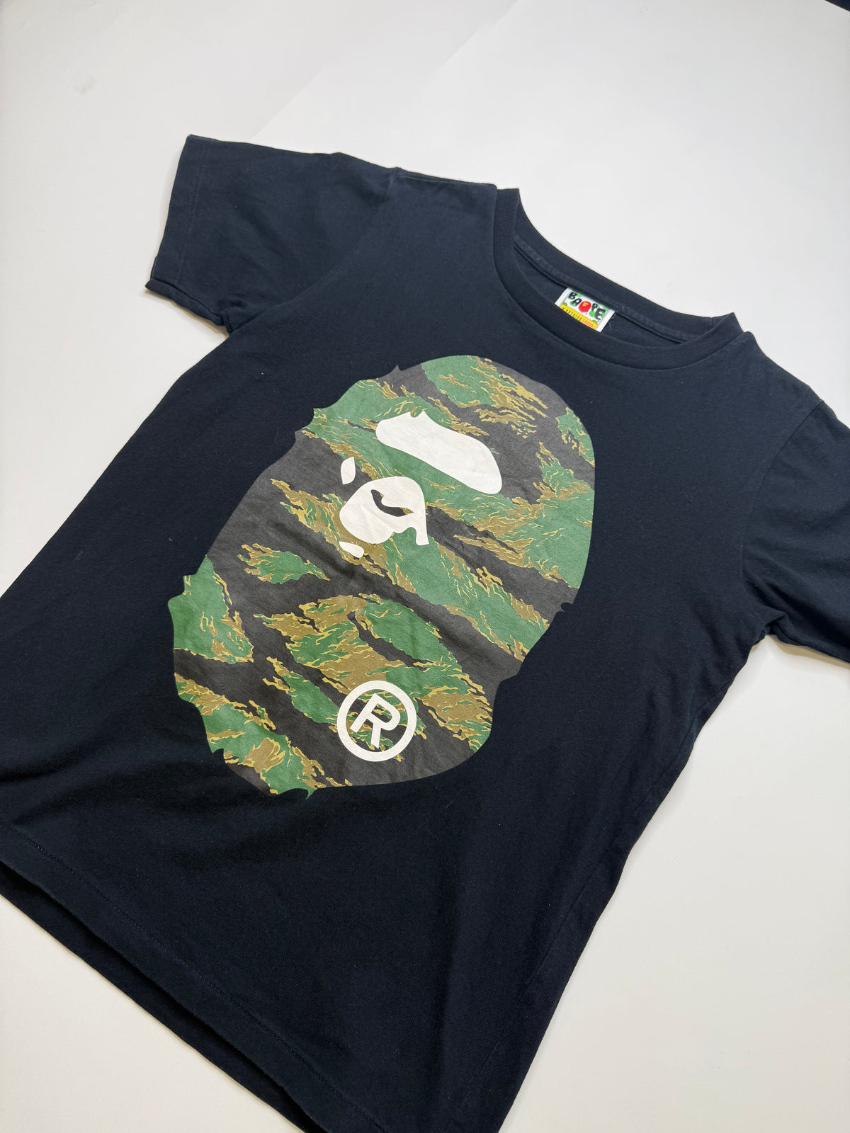 BAPE LADIES COLLEGE LOGO TEE – TIGER CAMO (XS)
