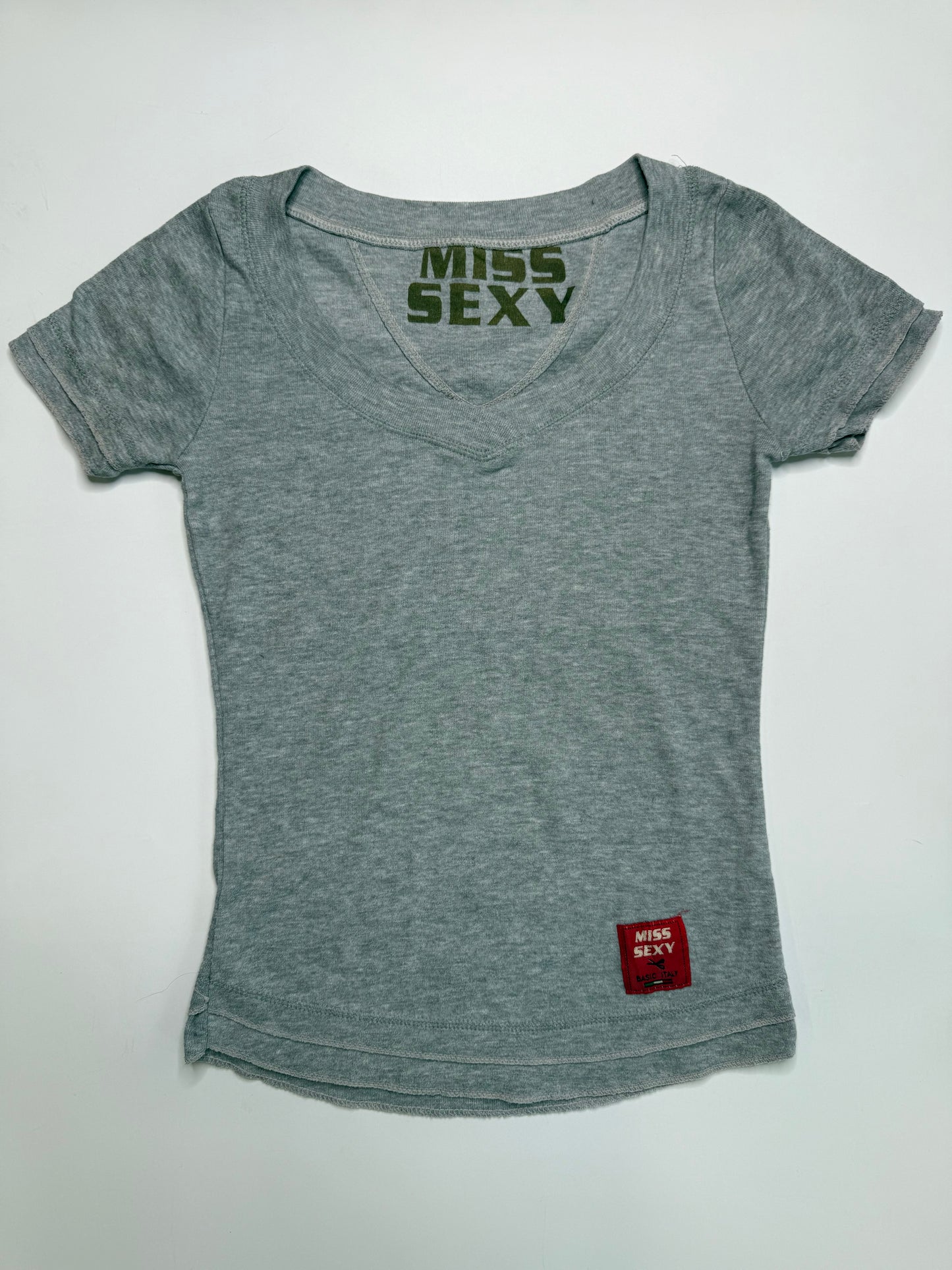 MISS SEXY VINTAGE ITALIAN V-NECK T-SHIRT (S)