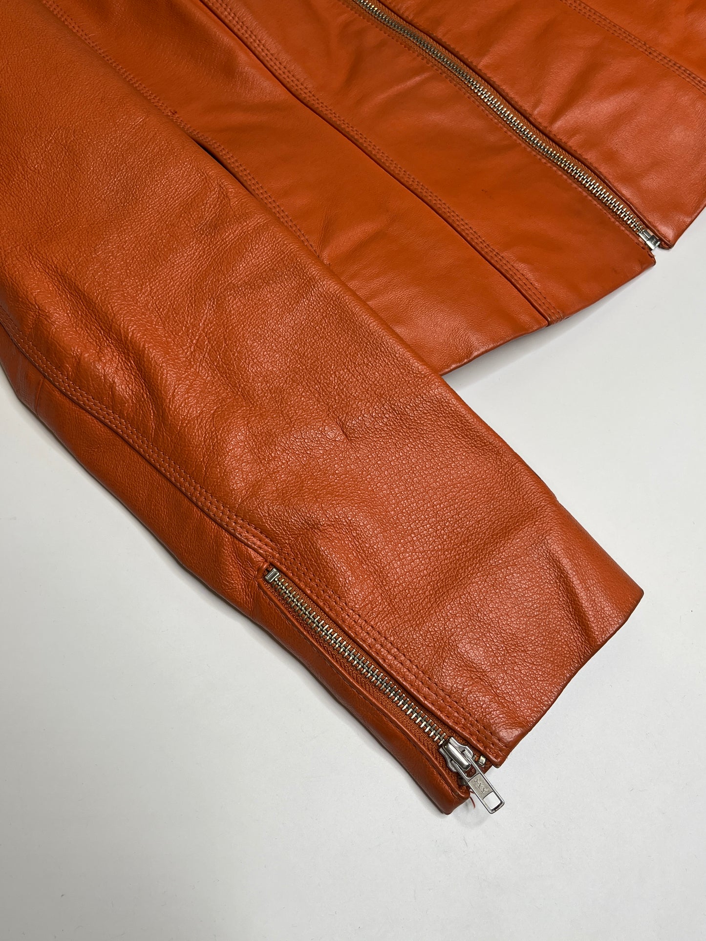 VINTAGE ORANGE LEATHER JACKET (~ M)