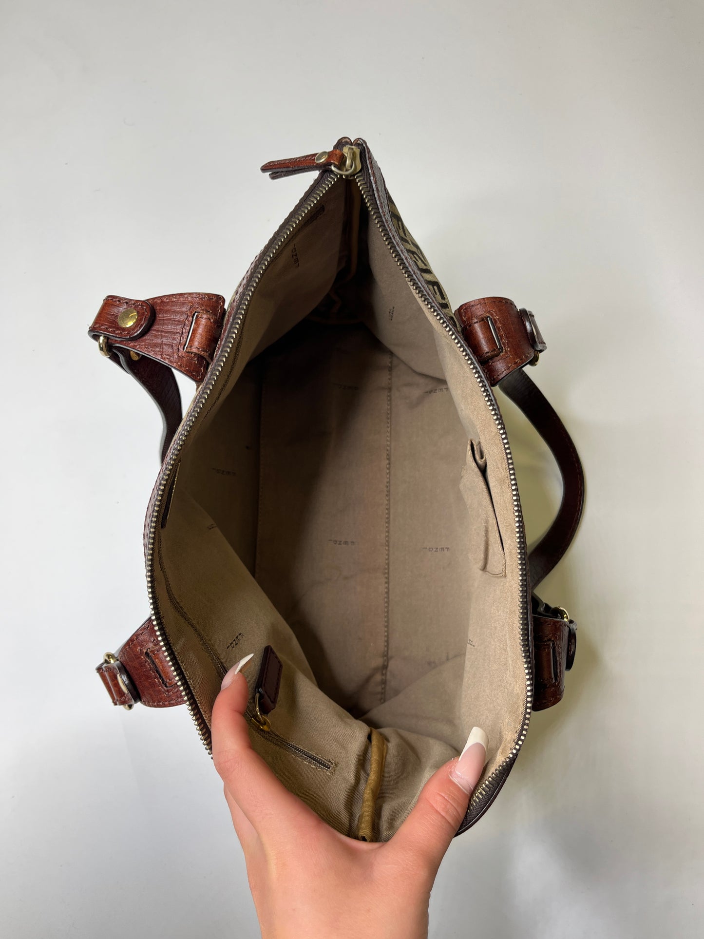 FENDI DESIGNER PURSE