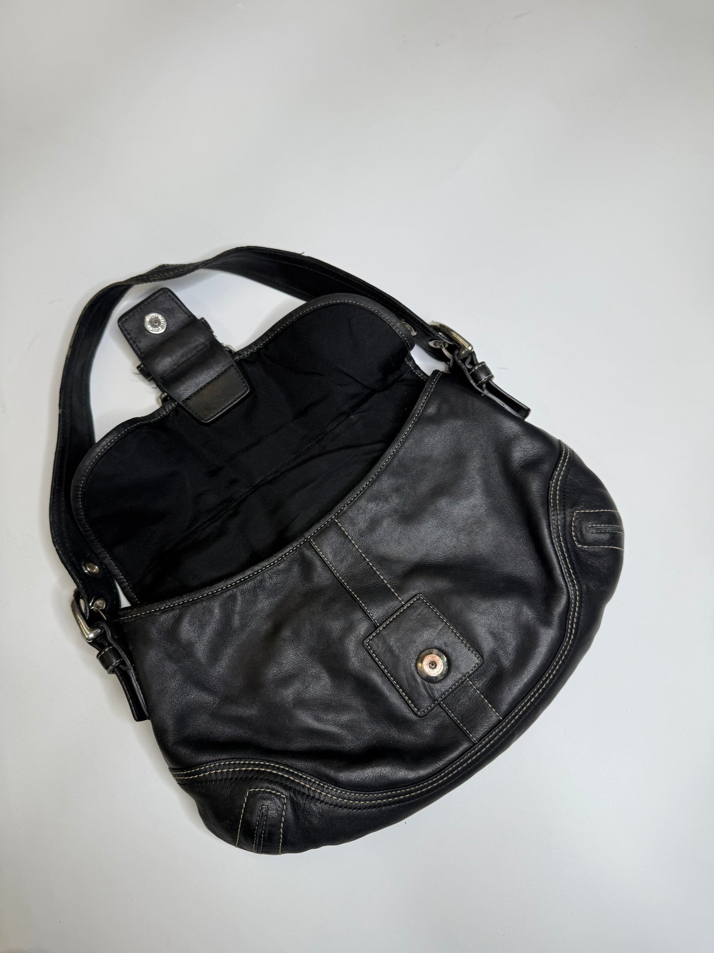 VINTAGE COACH REAL LEATHER BAG