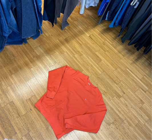 NIKE 2000s SWEATER (L)