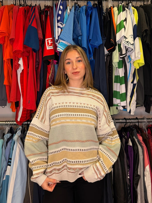COOGI STYLE SWEATER (L-XL)