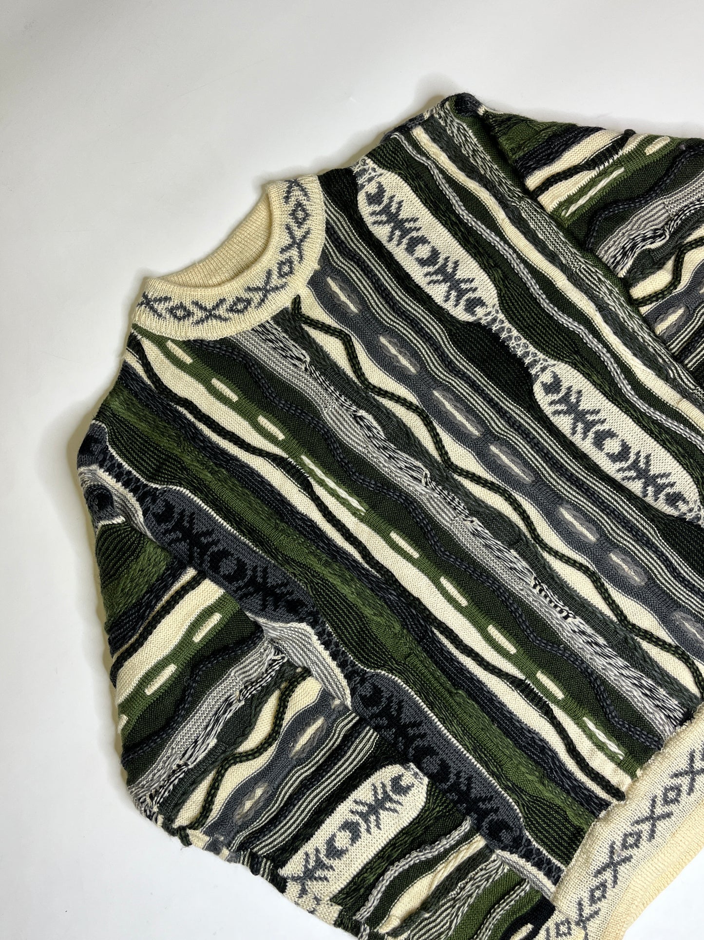 VINTAGE COOGI STYLE SWEATER ST. SIMON (~M)