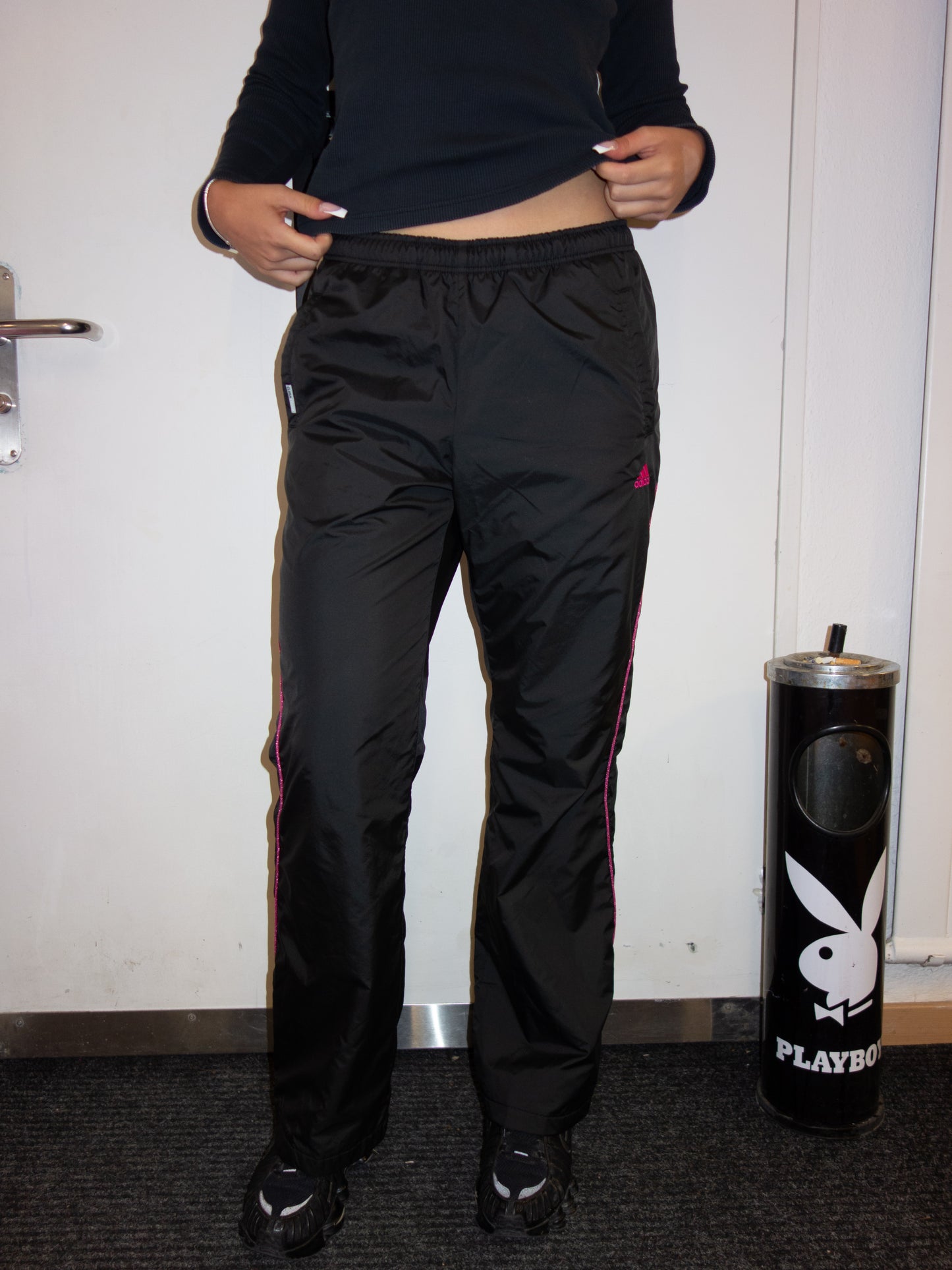 ADIDAS 2000s PANTS (M)