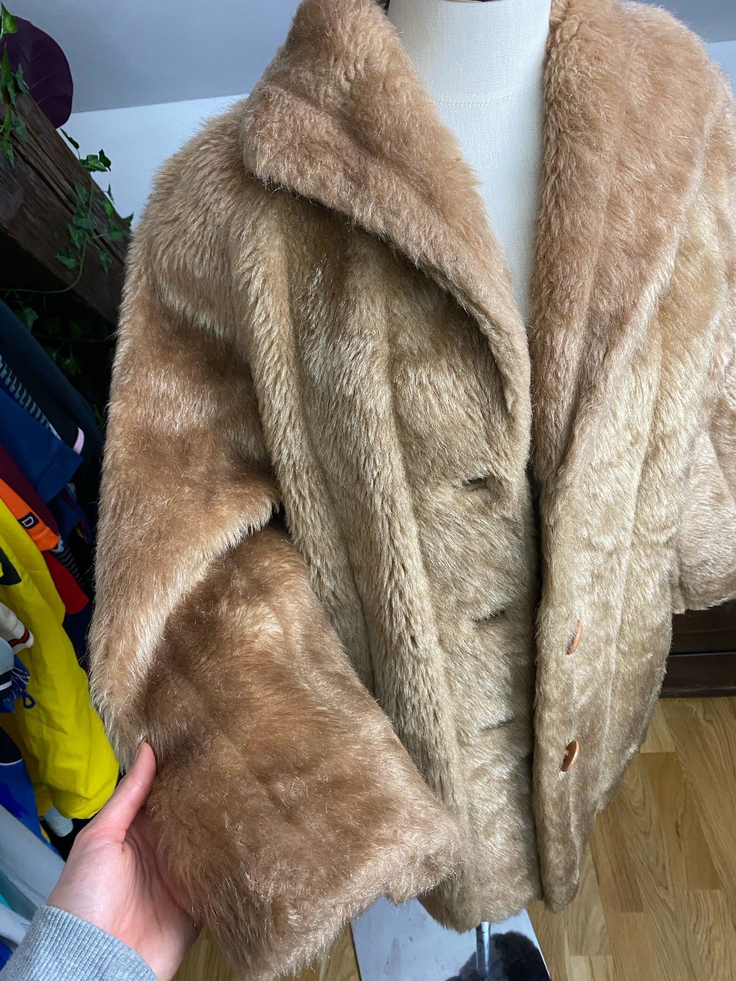 FAUX FUR COAT LIGHT BROWN (M)