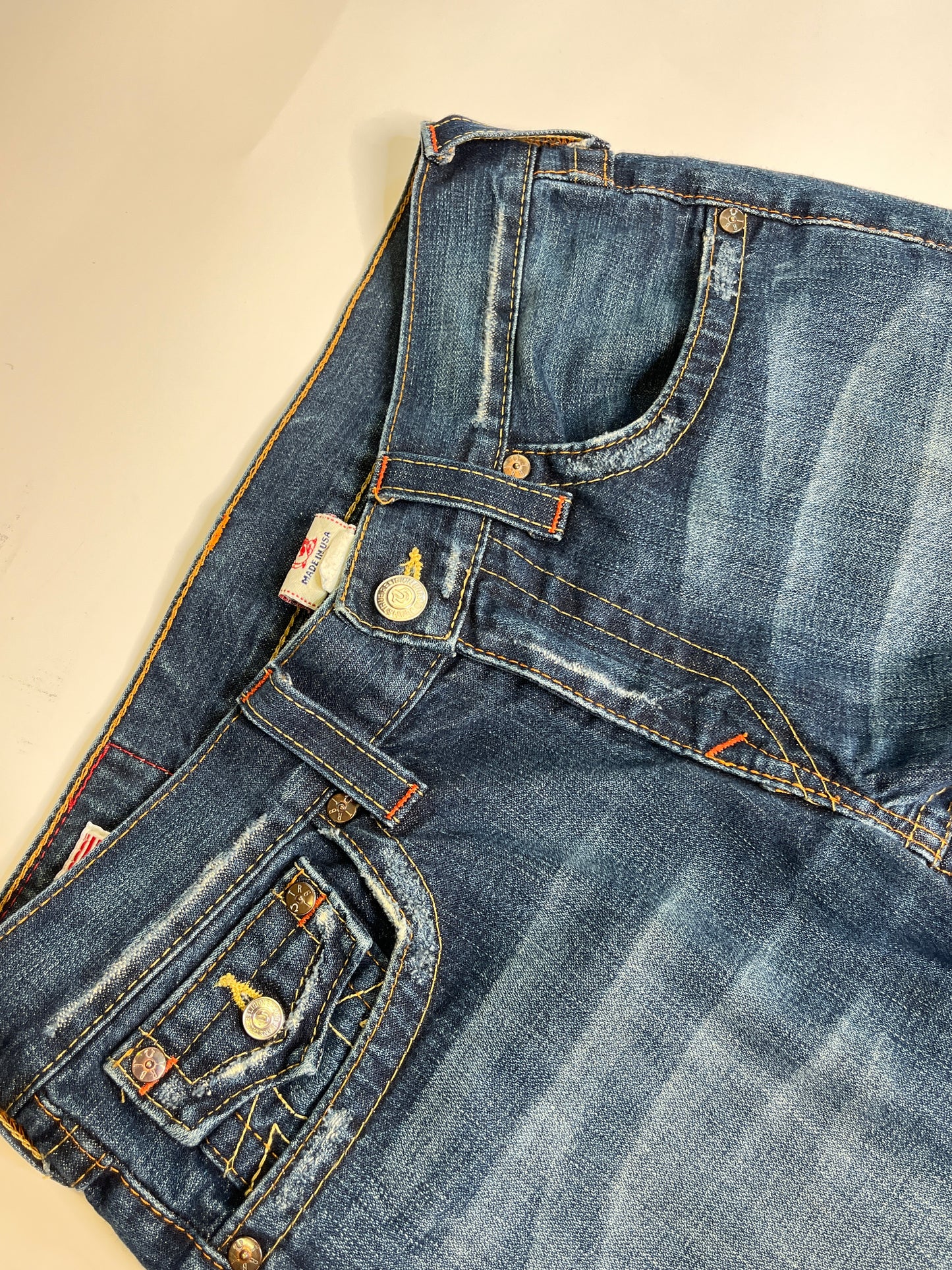 TRUE RELIGION JEANS (31/M-L)