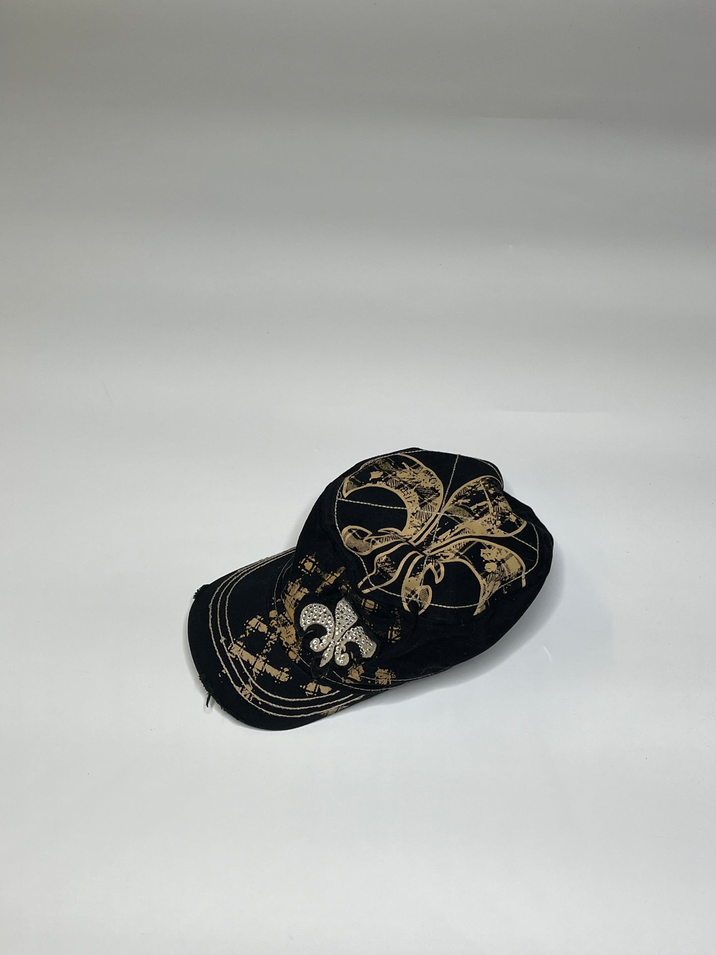 2000s DISTRESSED LEADER CAP