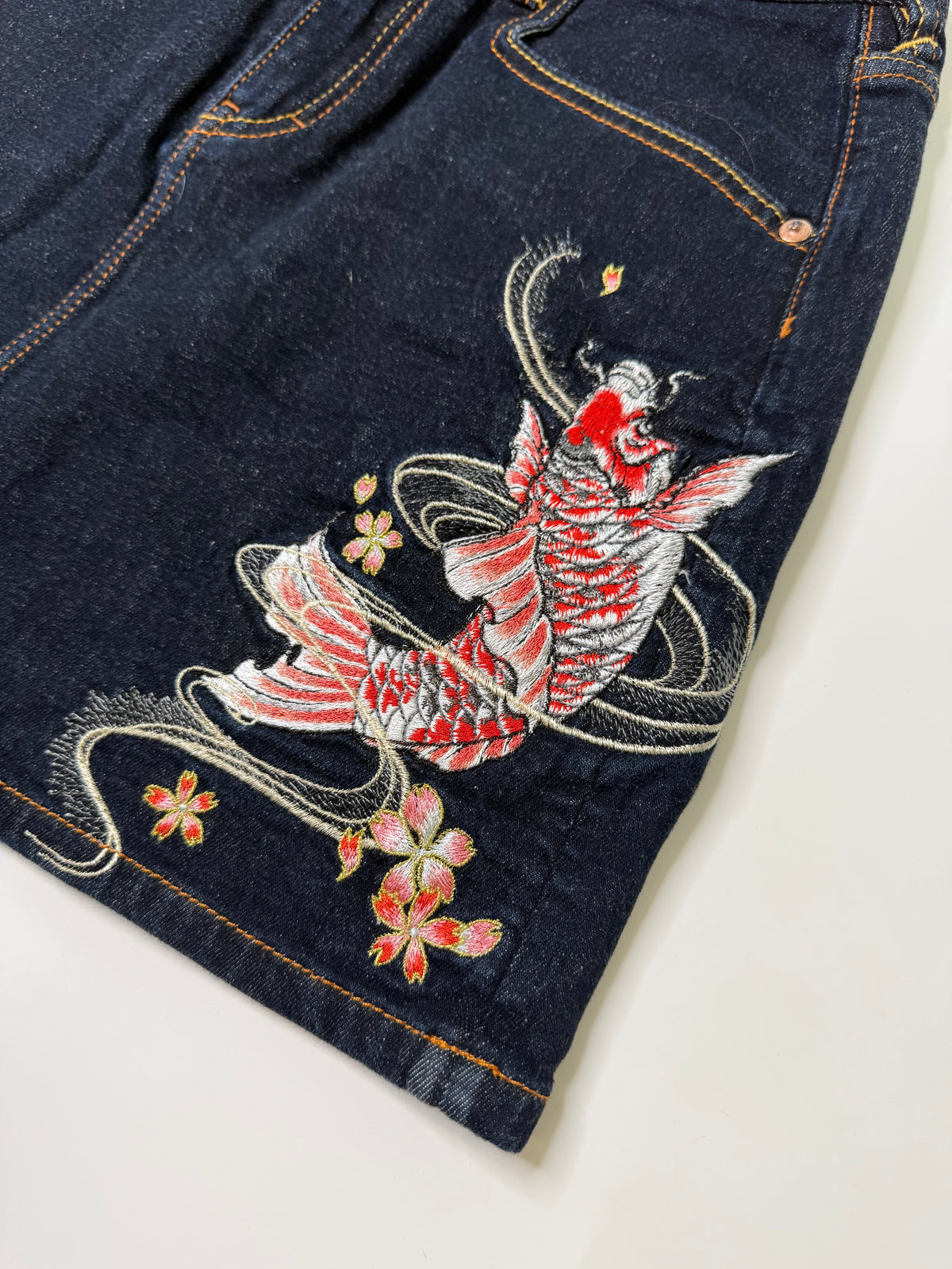 EVISU VINTAGE KOI EMBROIDERED DENIM MINI SKIRT (S)