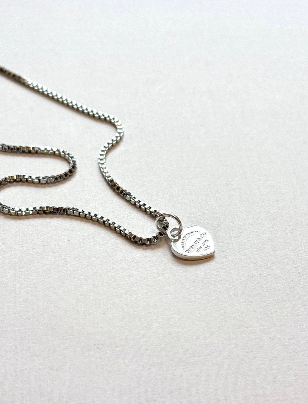 TIFFANY & CO HEART TAG VINTAGE NECKLACE