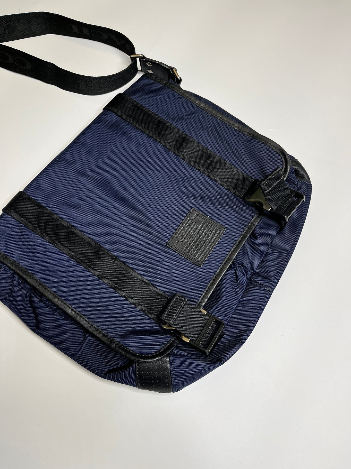 COACH LAPTOP SLING BAG