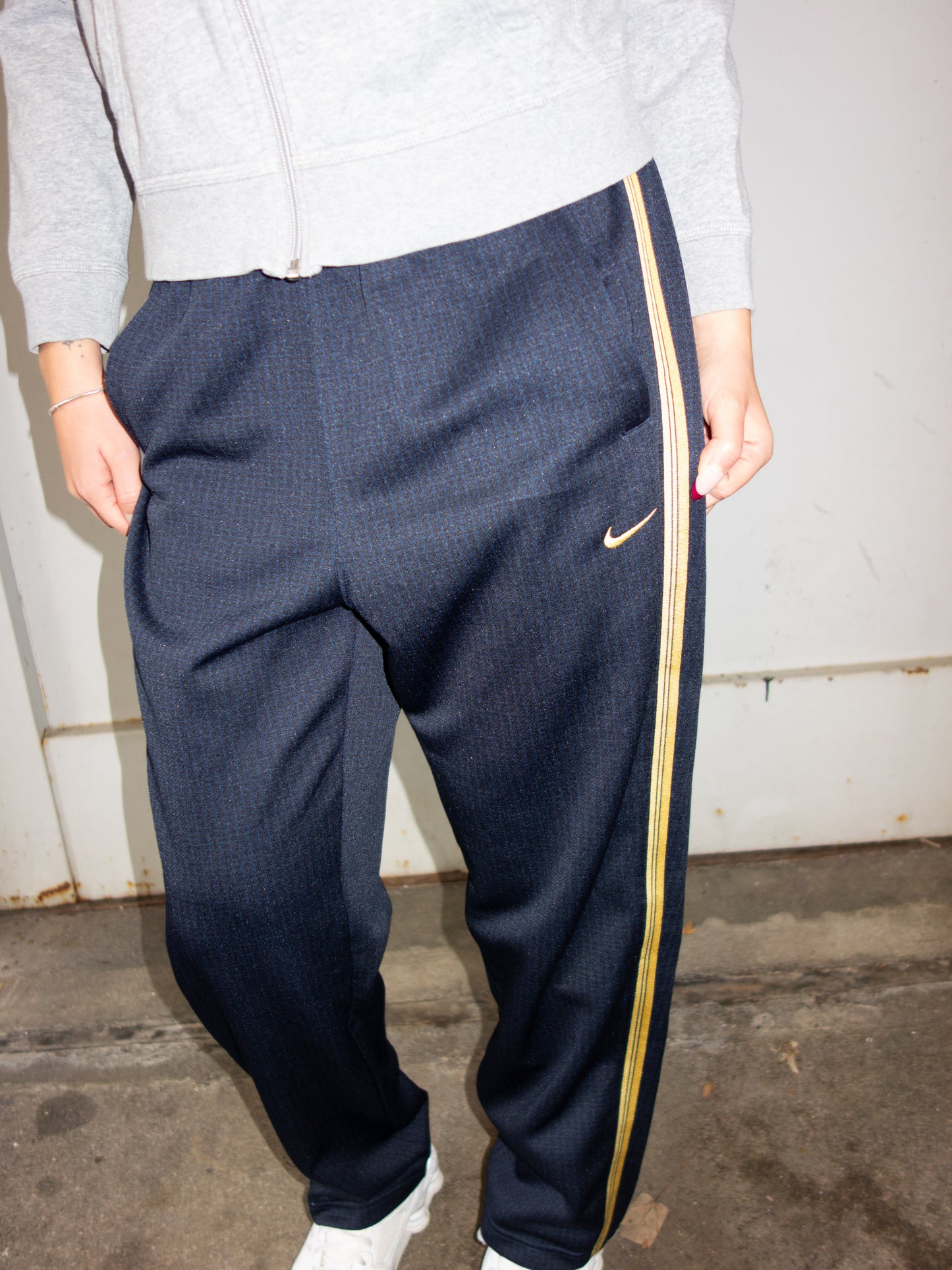 NIKE TRACK PANTS 2000s (L)