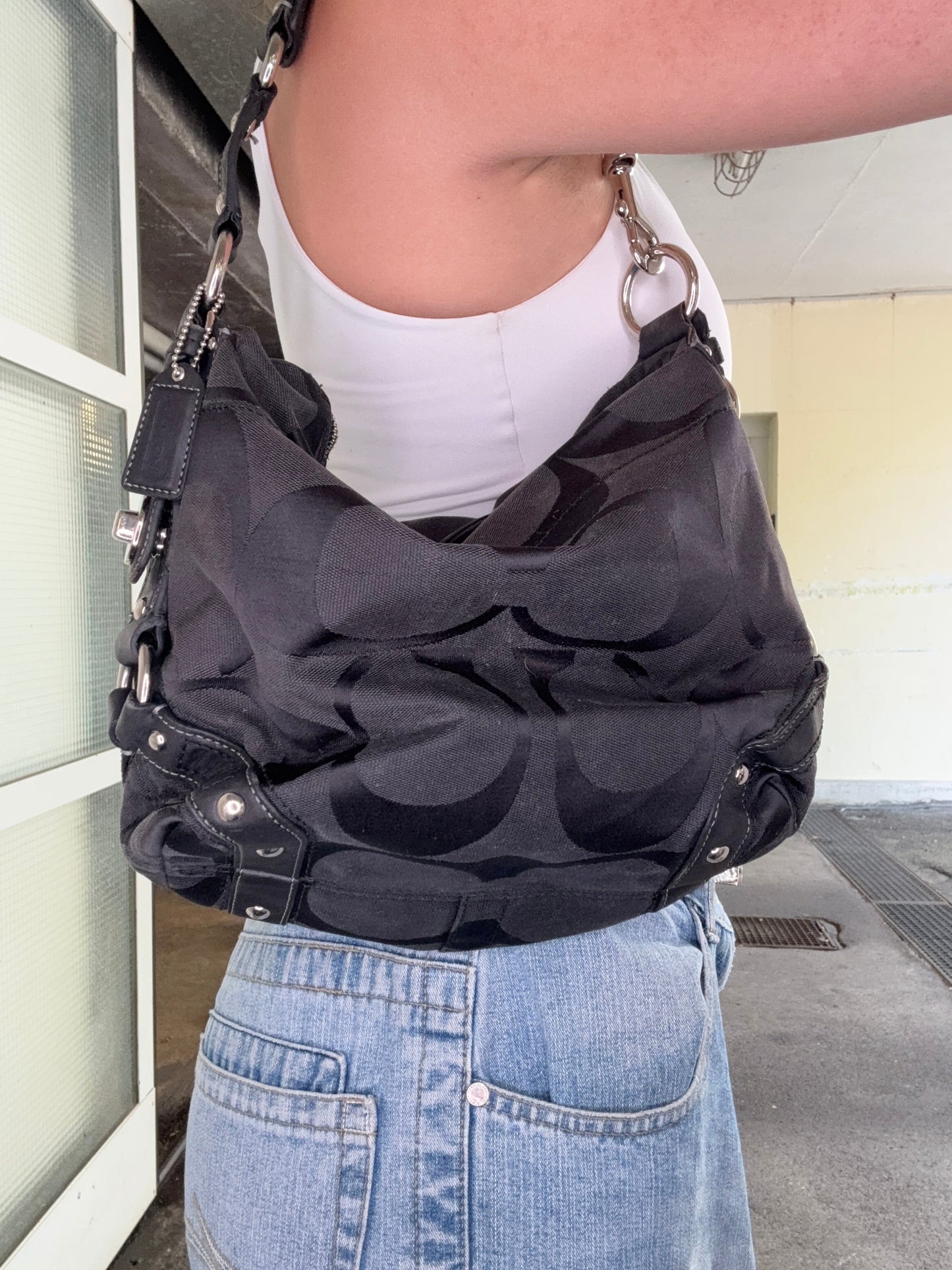 COACH VINTAGE BLACK TONAL SIGNATURE C HOBO BAG