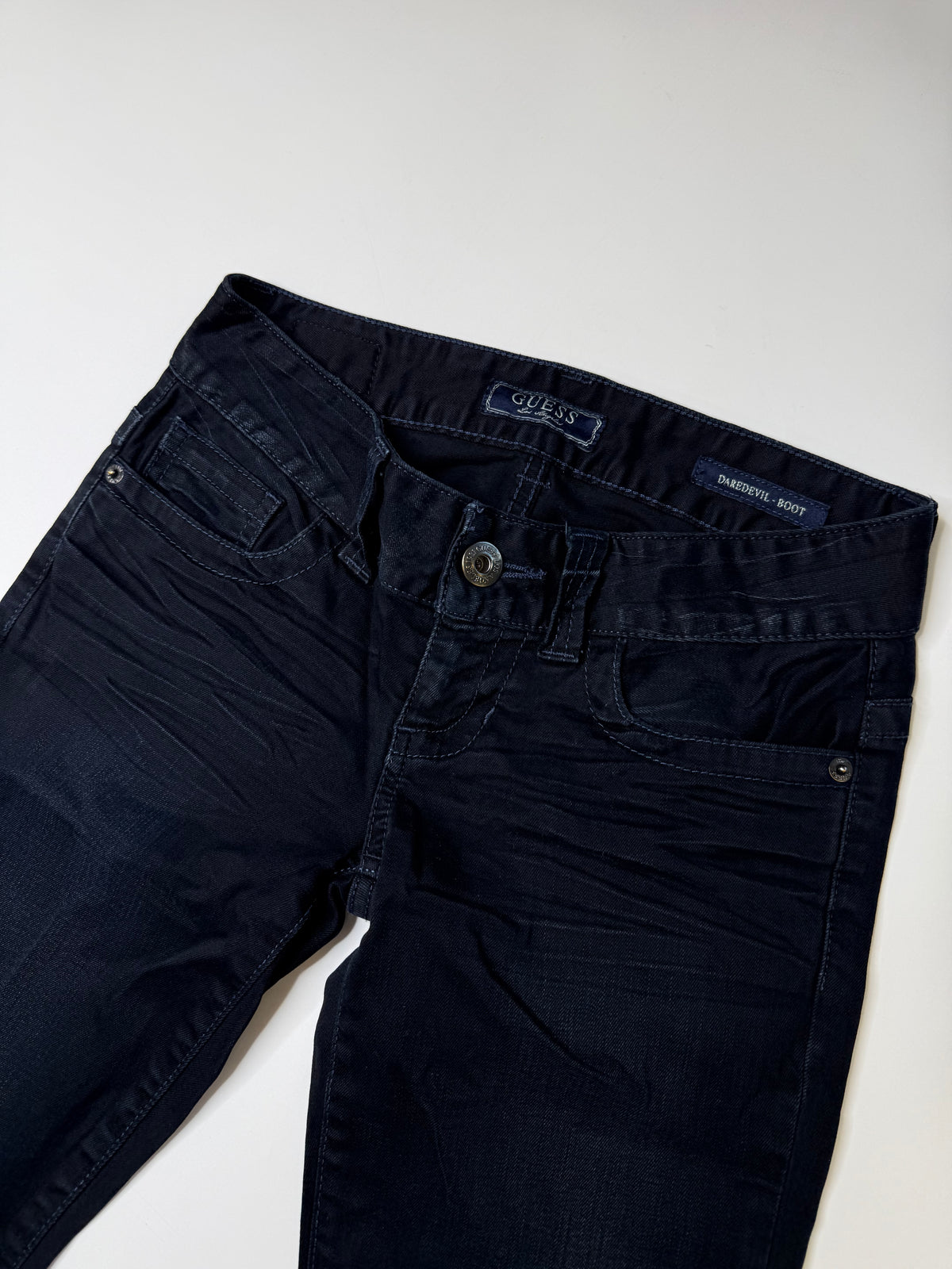 GUESS DAREDEVIL BOOT JEANS – BLACK (24)