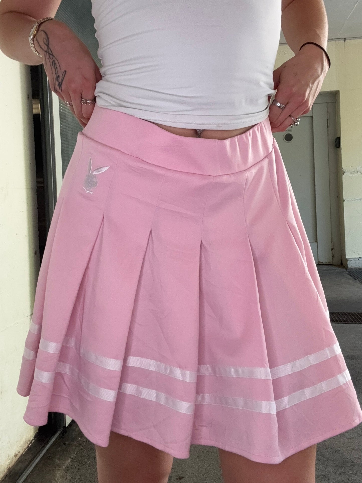PLAYBOY VINTAGE PLEATED BUNNY LOGO SKIRT