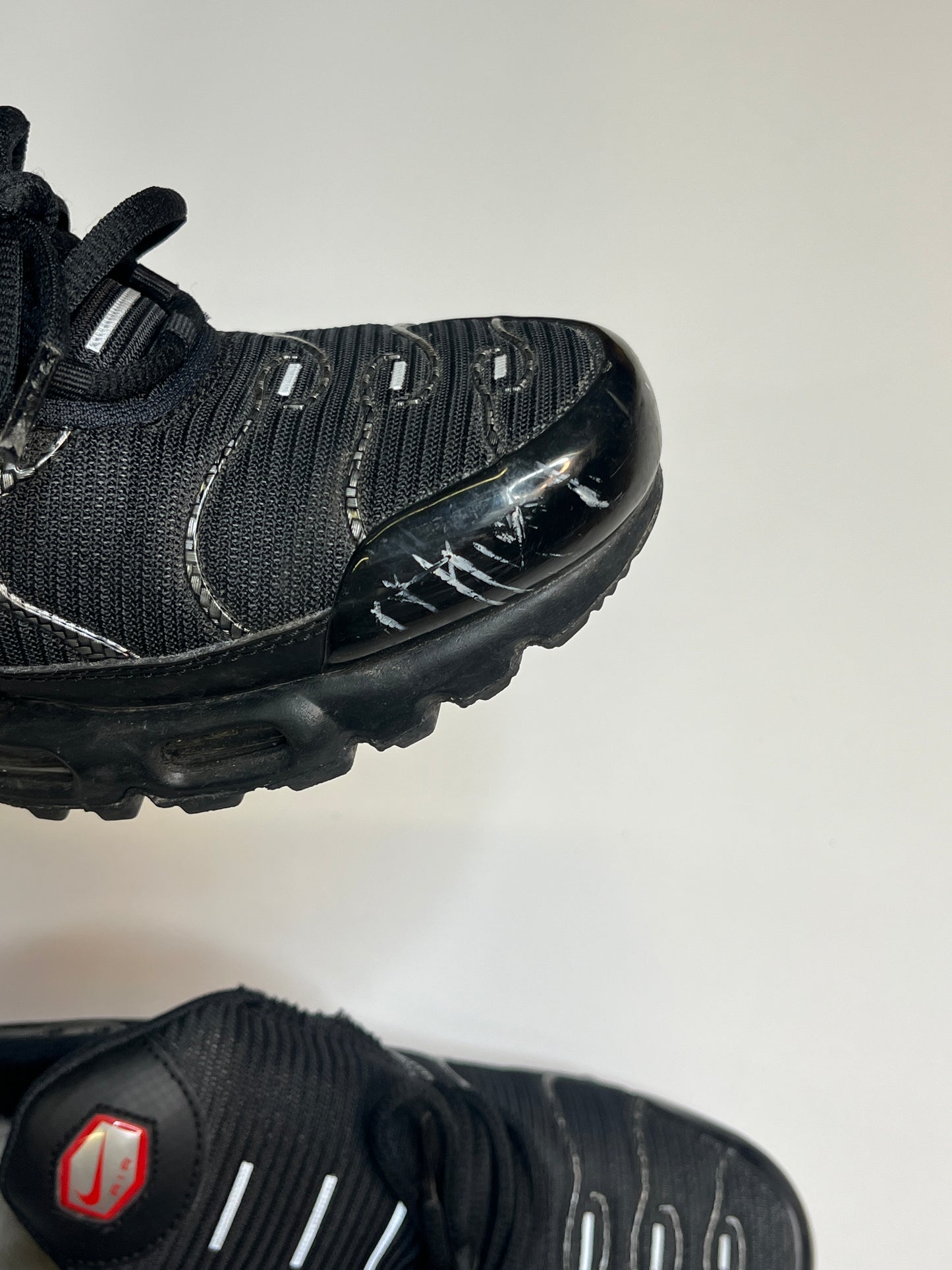 NIKE TN "PREMIUM BRED" (42)