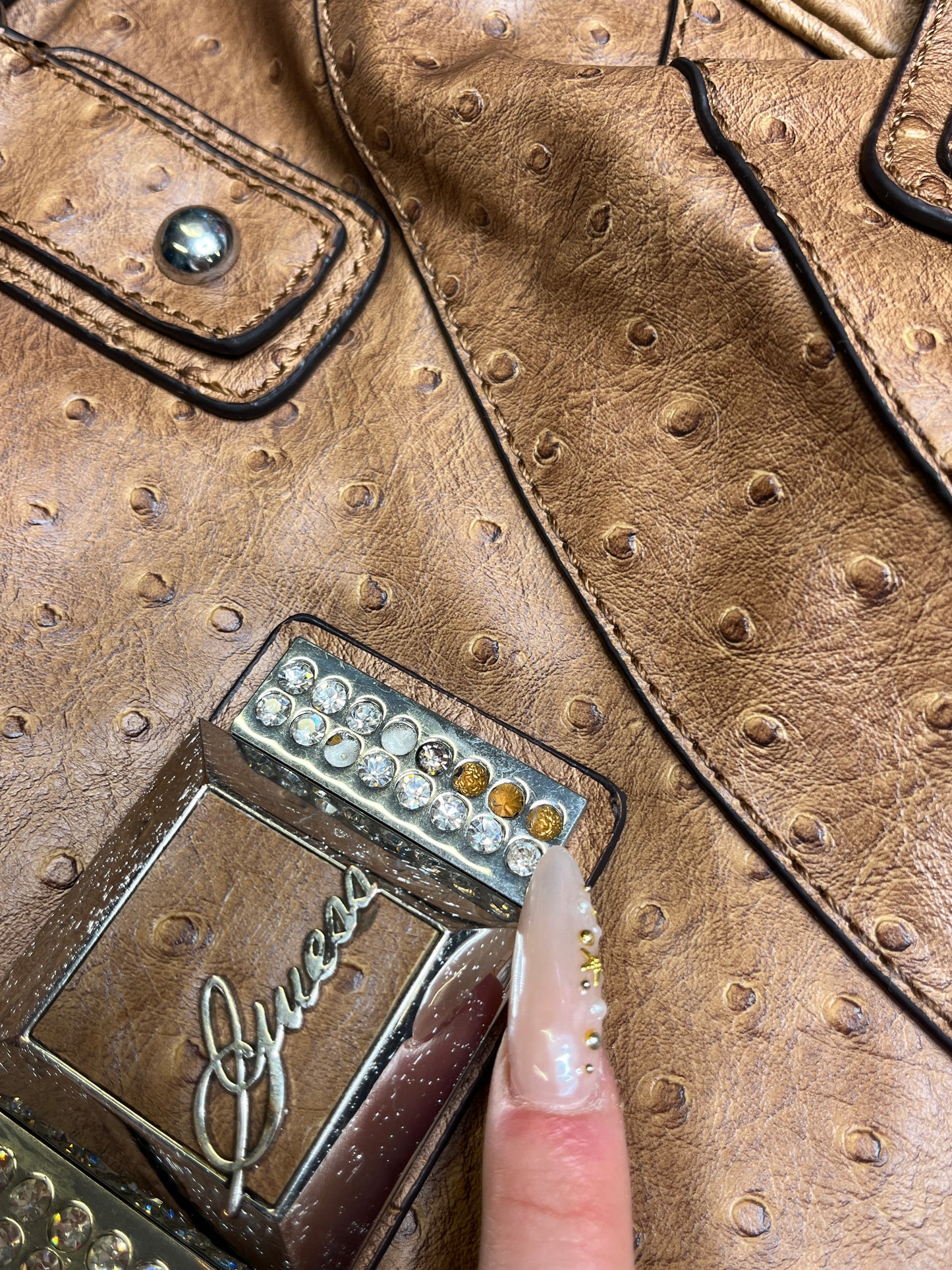 RARE GUESS PURSE