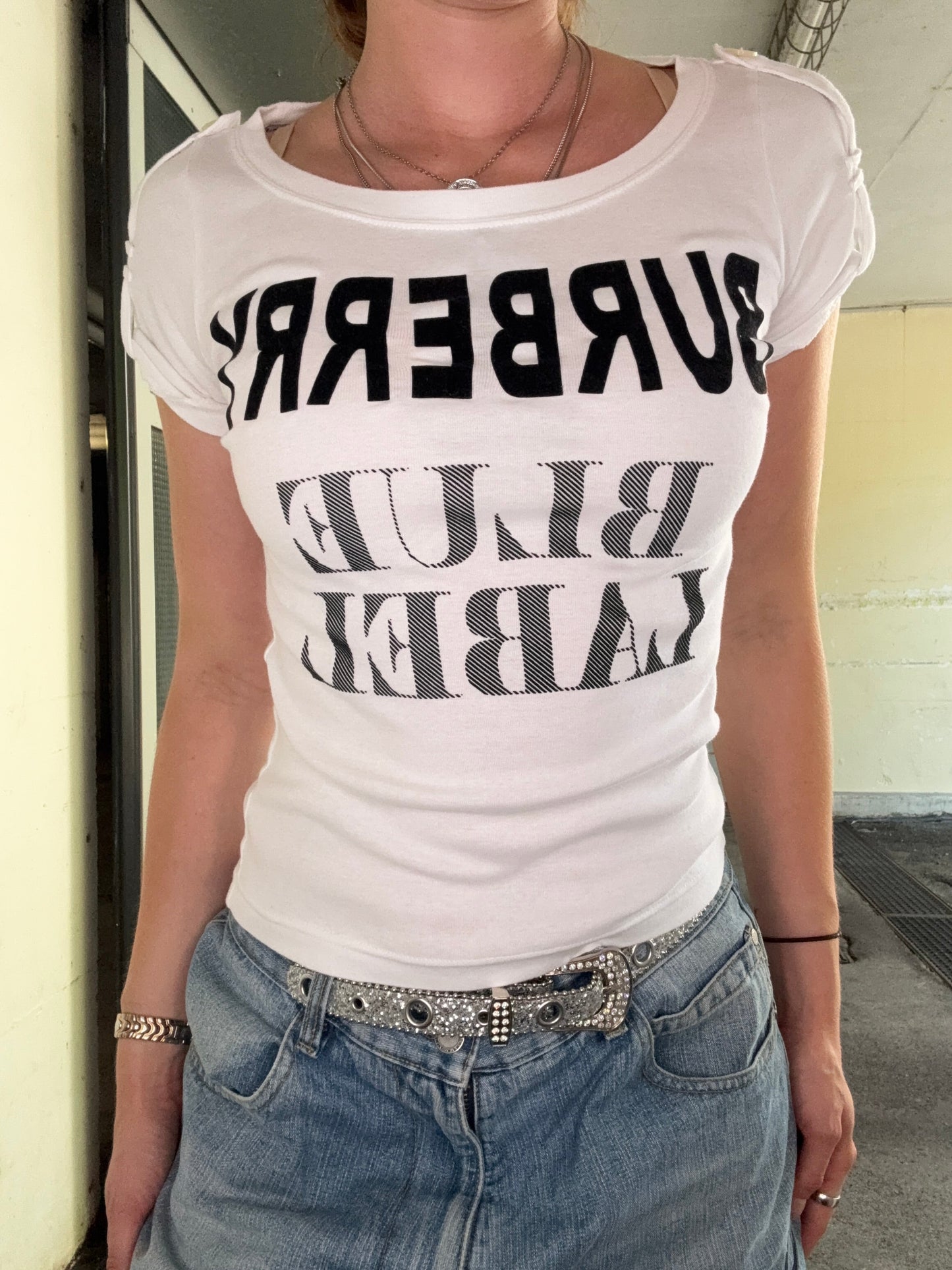 BURBERRY BLUE LABEL VINTAGE RUCHED SLEEVE LOGO TEE (38)