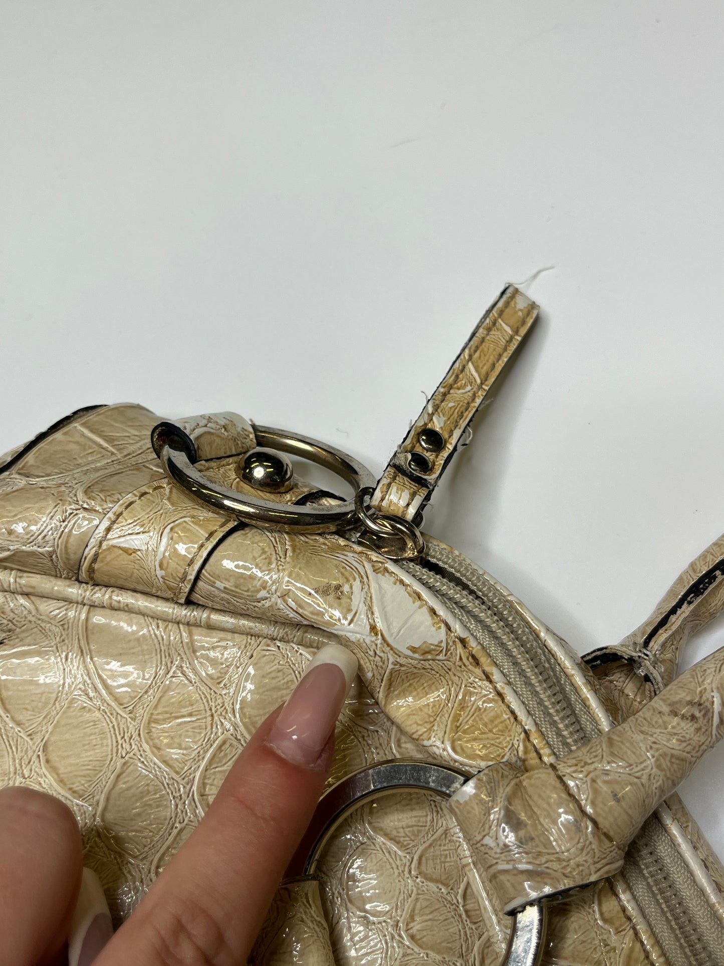 GUESS VINTAGE PURSE