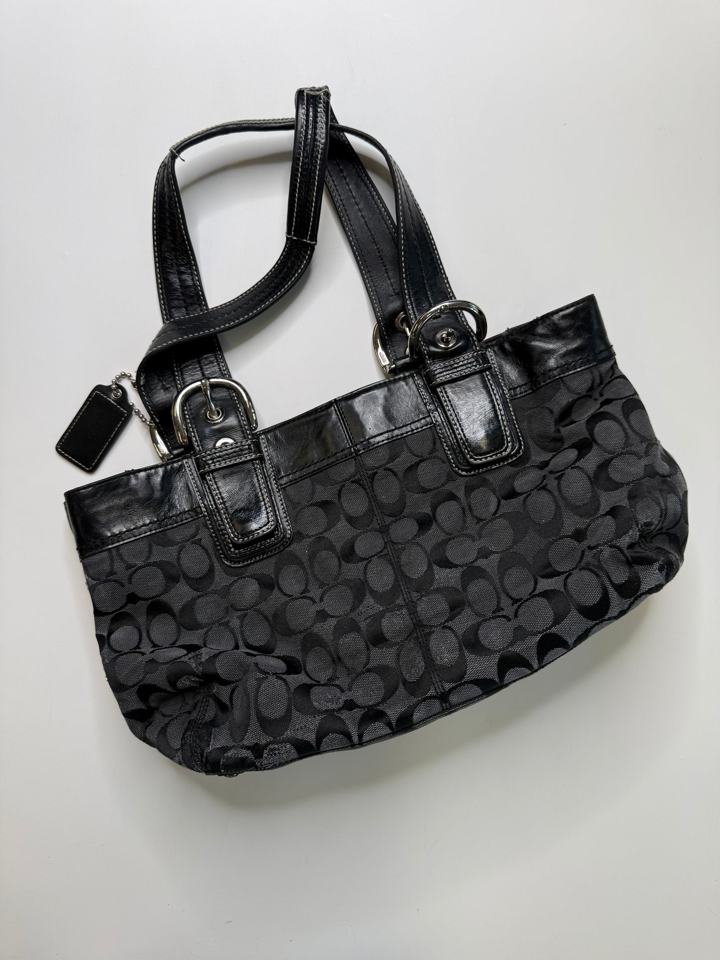COACH VINTAGE SIGNATURE SHOULDER BAG
