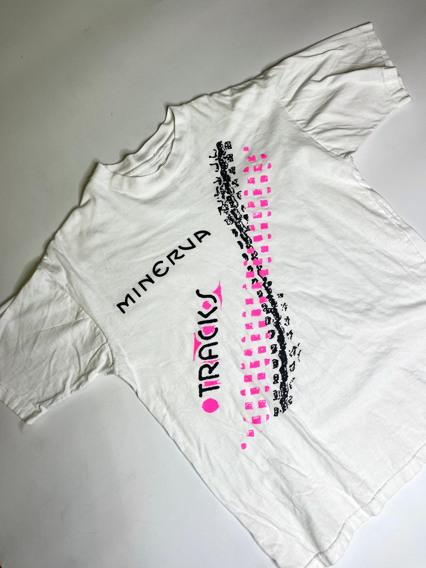 VINTAGE MINERVA GRAPHIC T-SHIRT 2000S (~L)