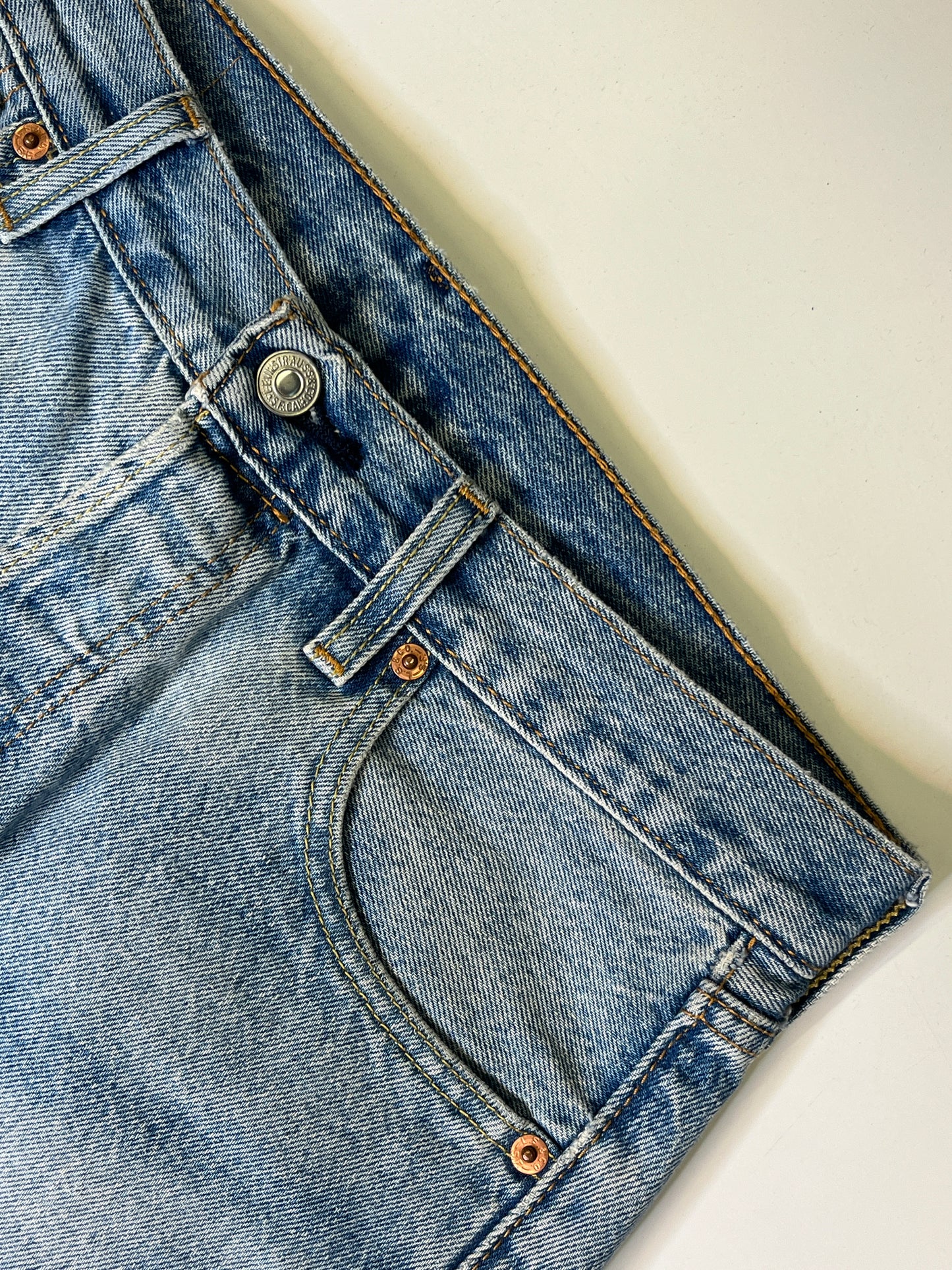 LEVIS 501 JEANS LIGHT WASH (W30 | L34)