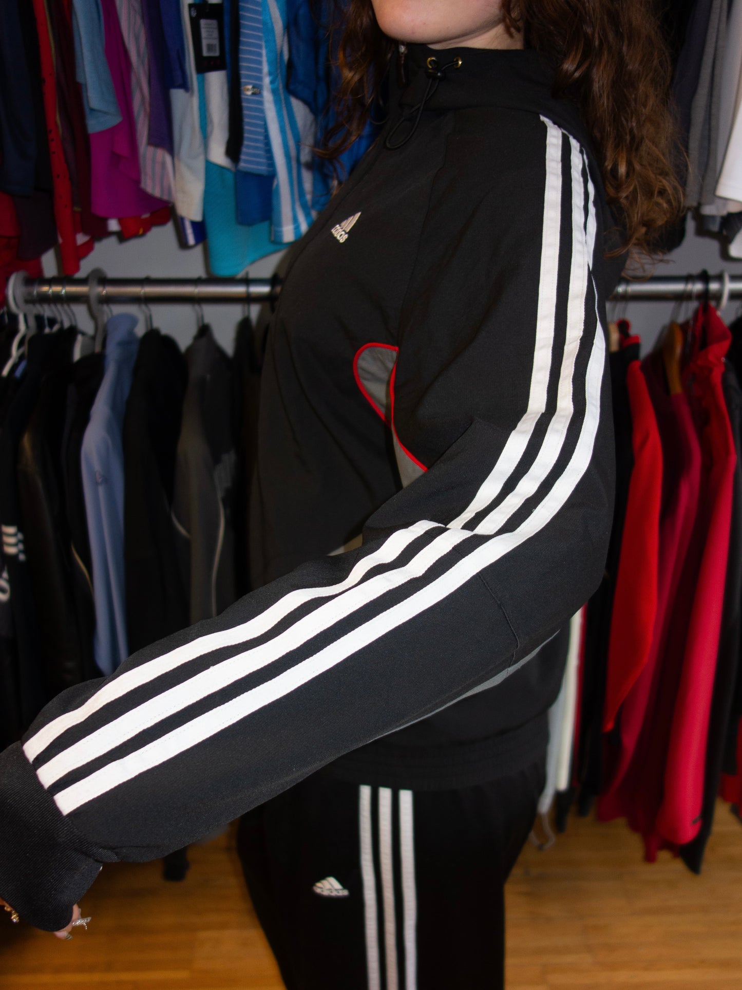 ADIDAS 2000s JACKET (~M)
