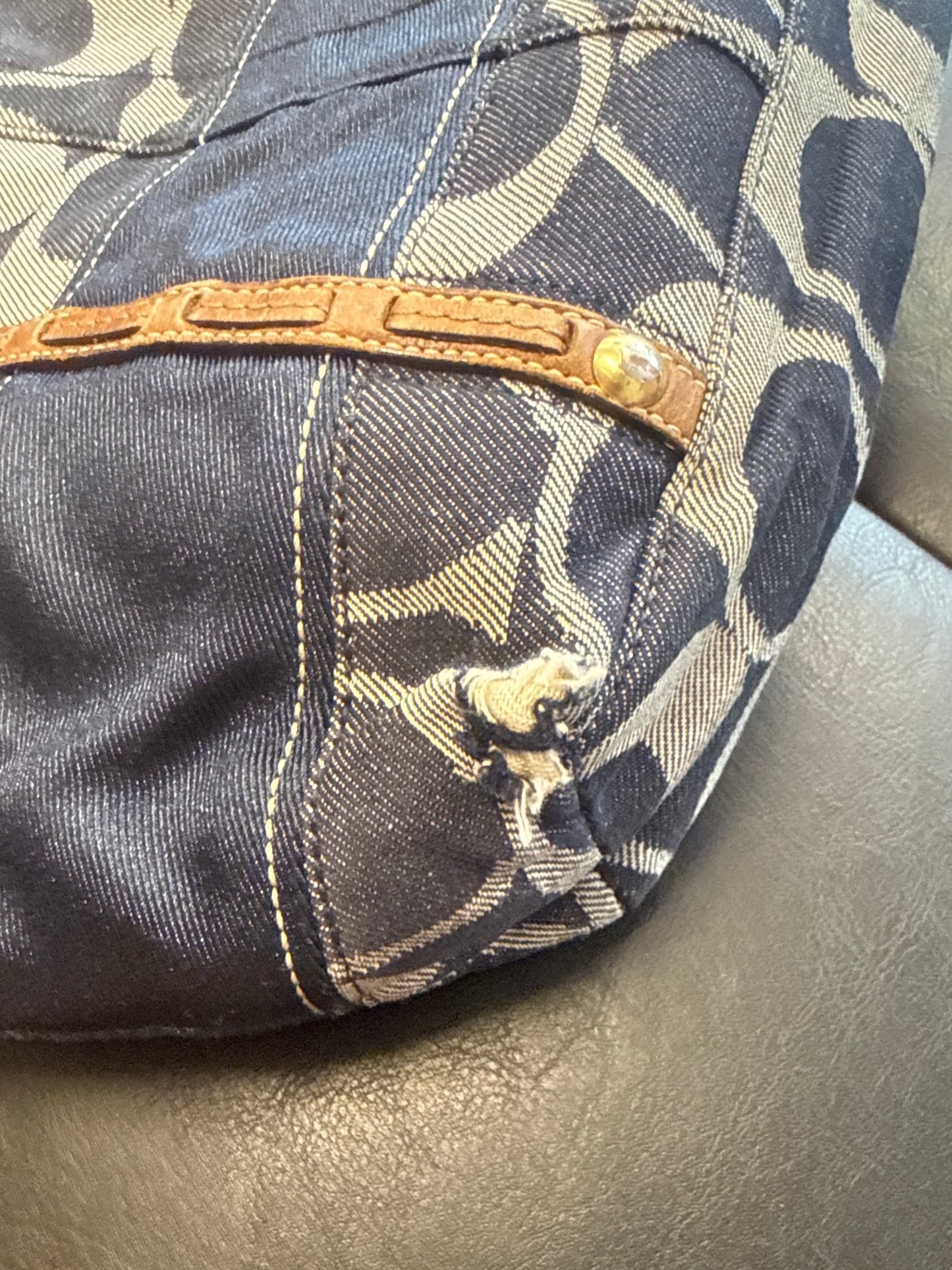 COACH VINTAGE SIGNATURE DENIM TOTE BAG