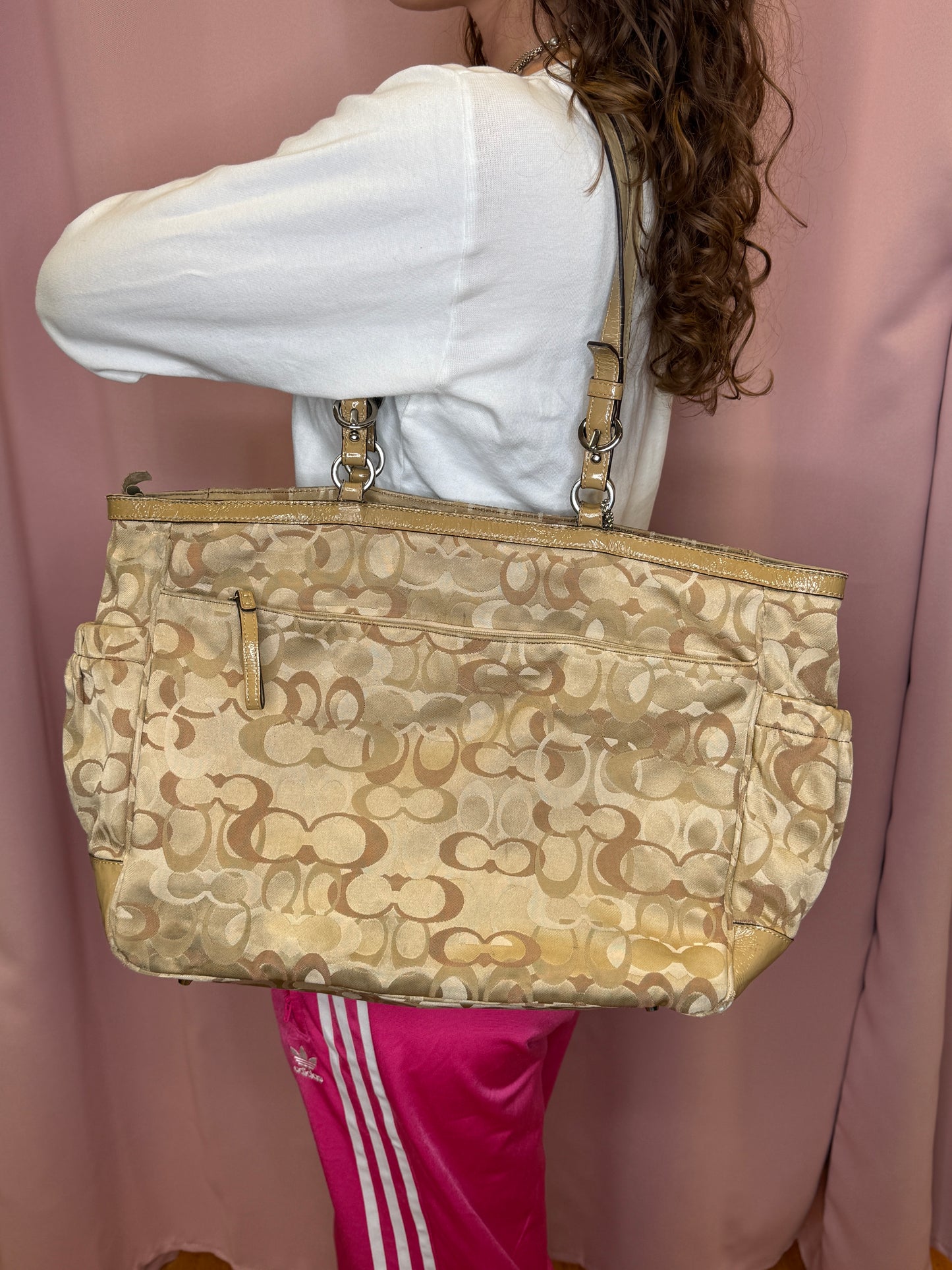 COACH MONOGRAM PURSE