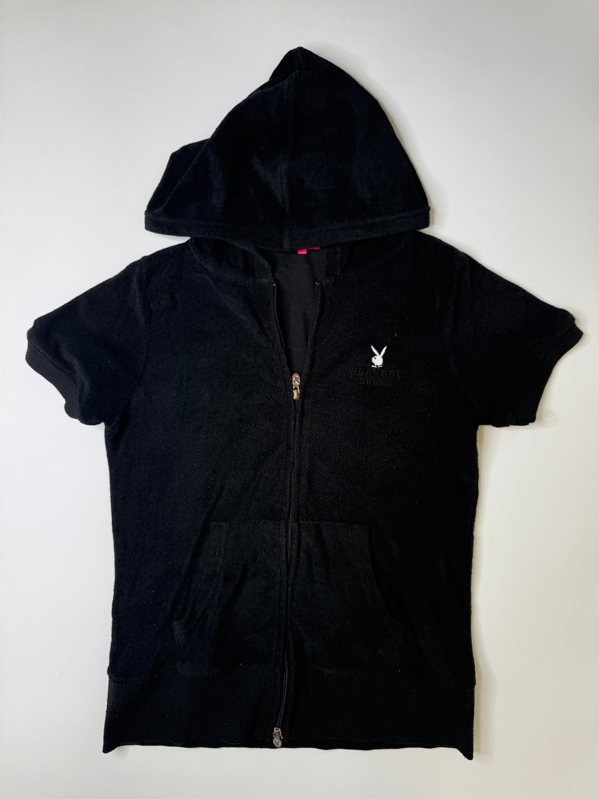 PLAYBOY SHORT-SLEEVE VELOUR HOODIE BLACK (M)