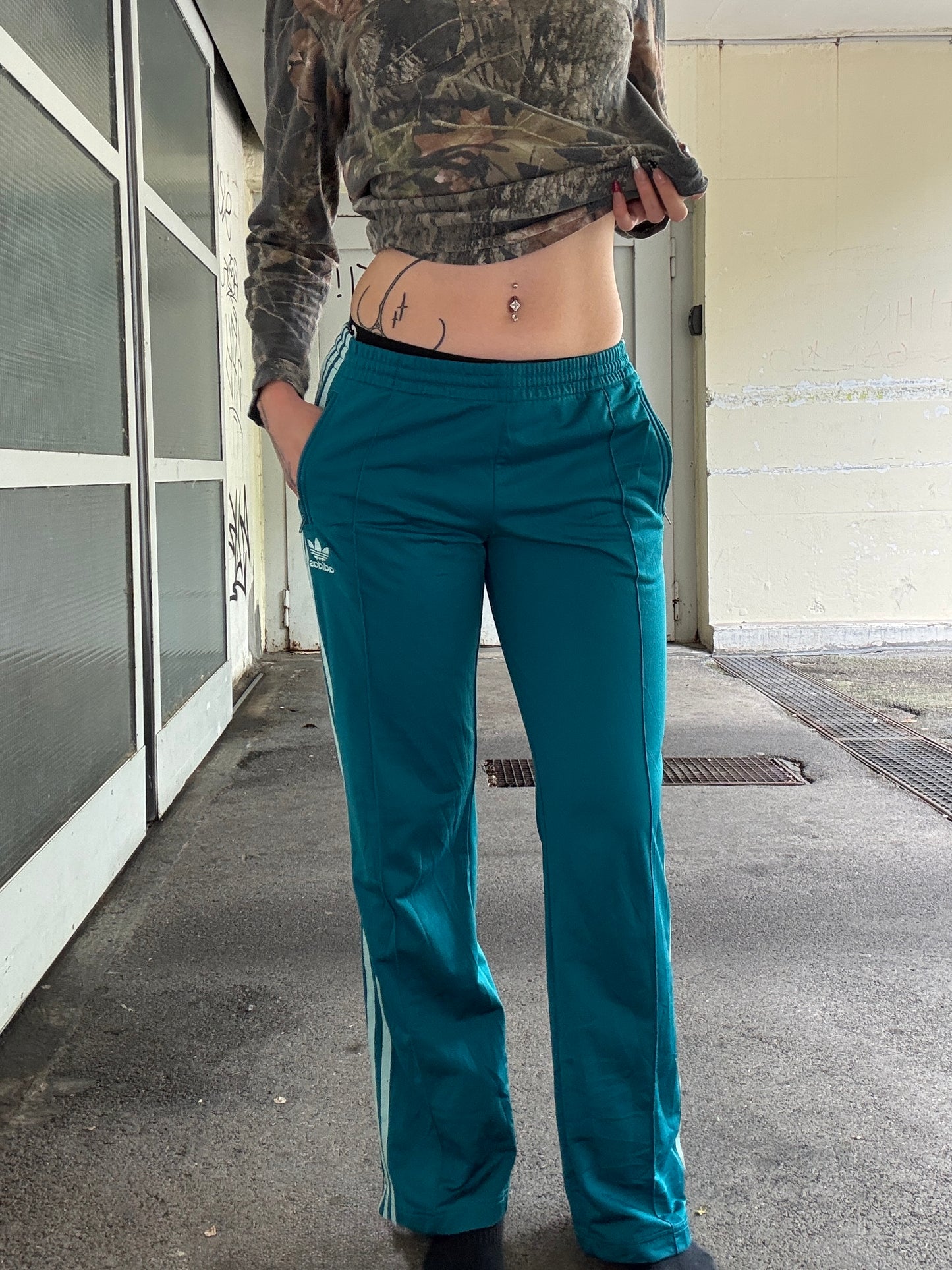 ADIDAS PANTS (~M)