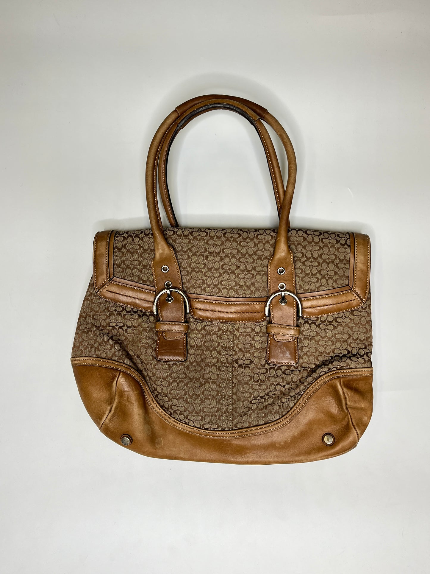 COACH MONOGRAM PURSE LEATHER