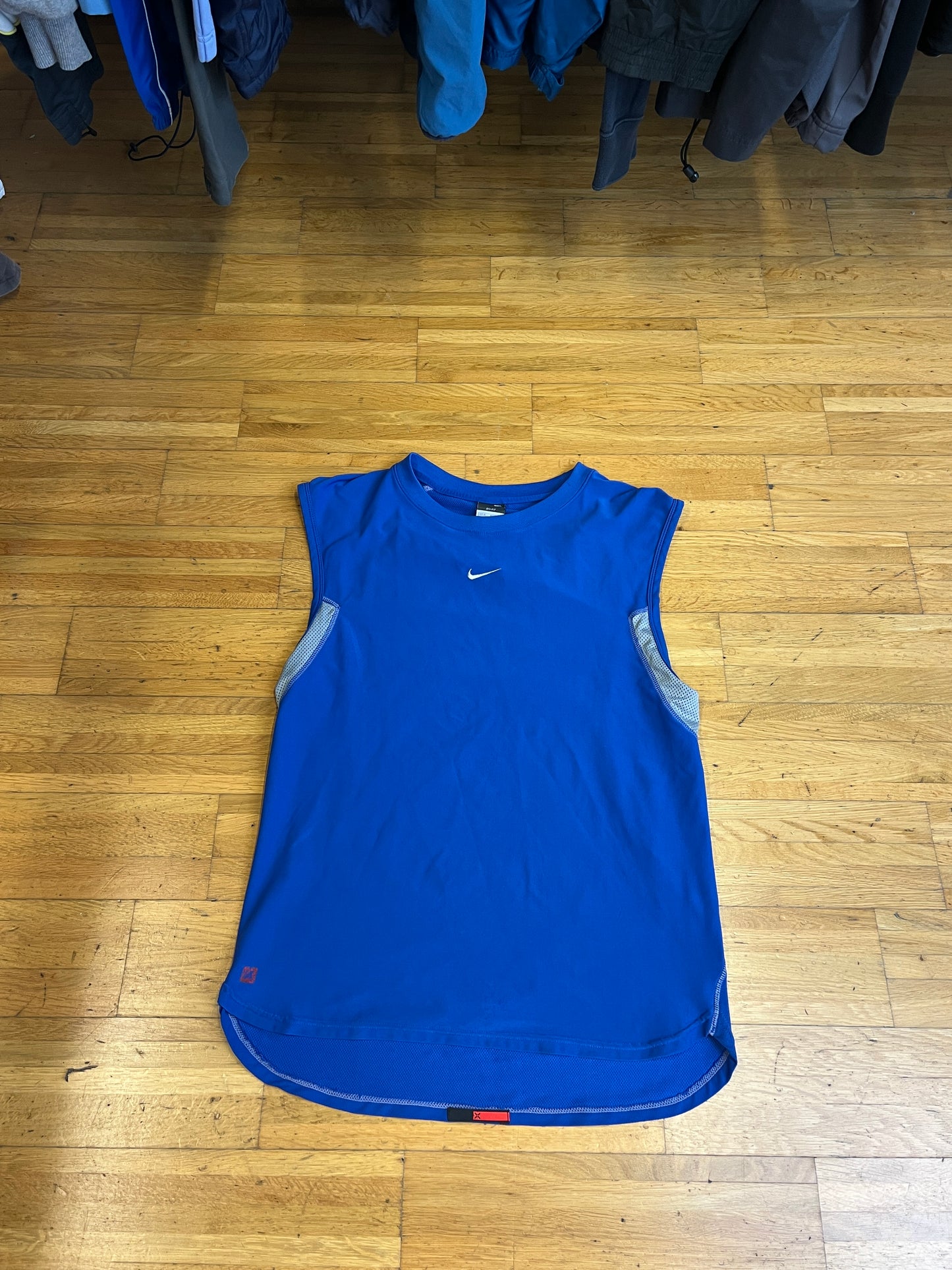 NIKE TANK TOP 2000s (M)