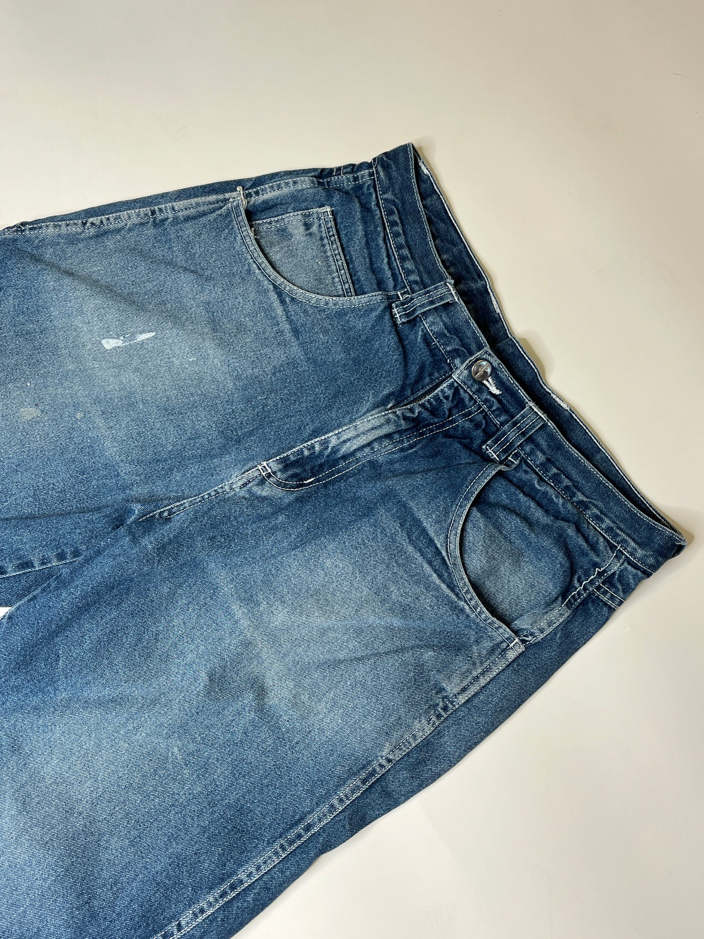SEAM JEANS JORTS