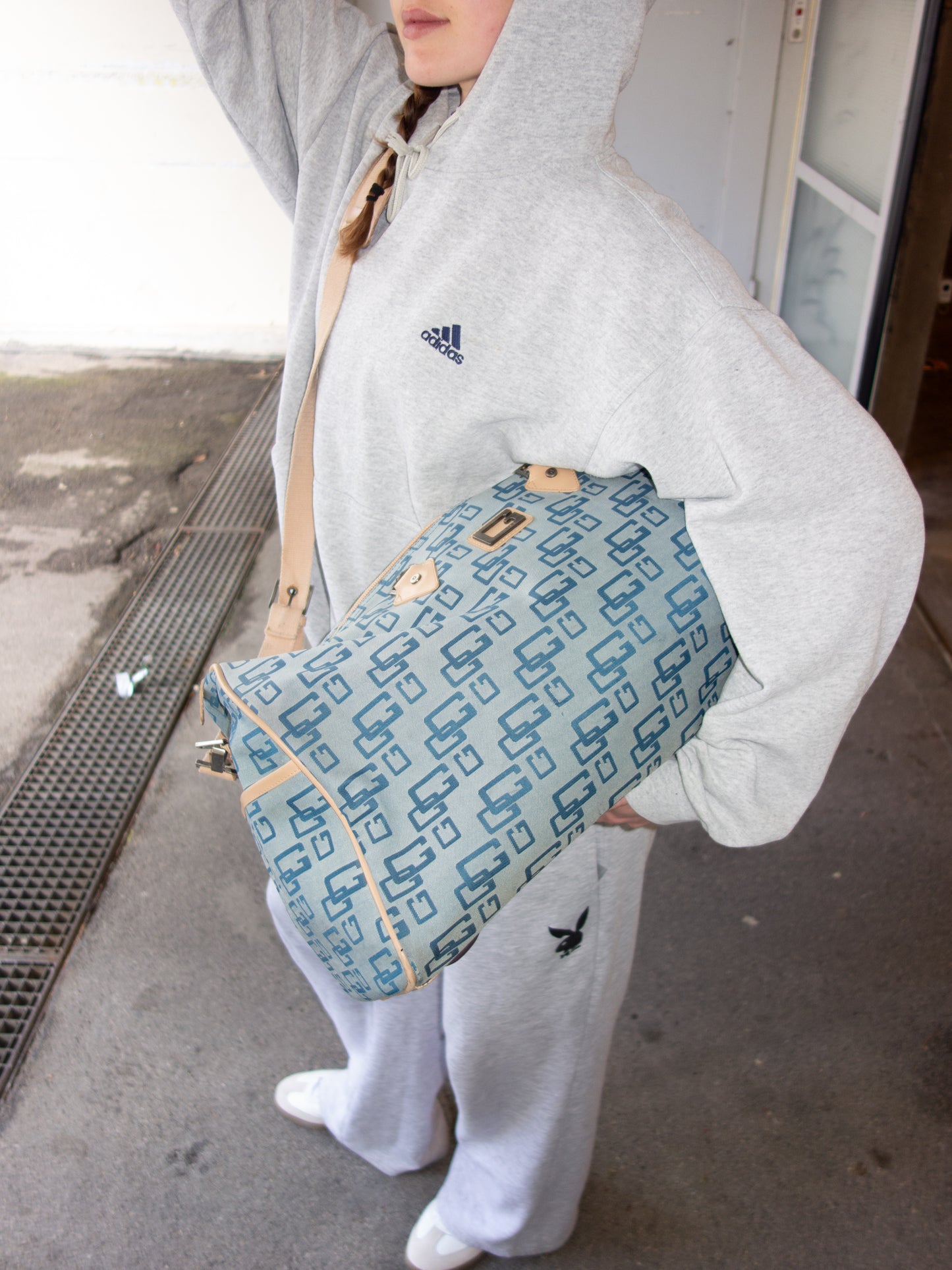 GUESS TRAVEL BAG
