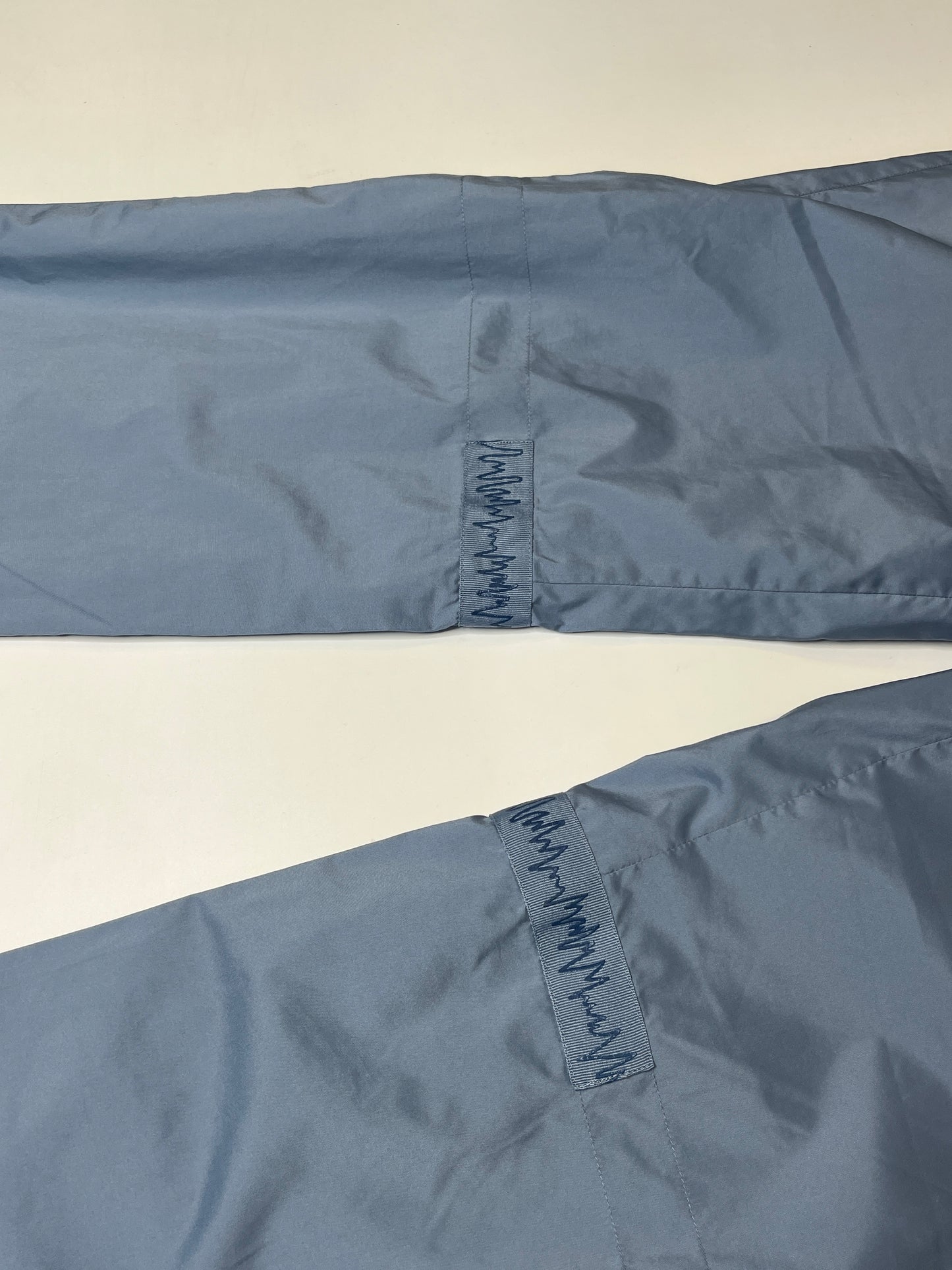 ADIDAS 2000s PANTS (~M)