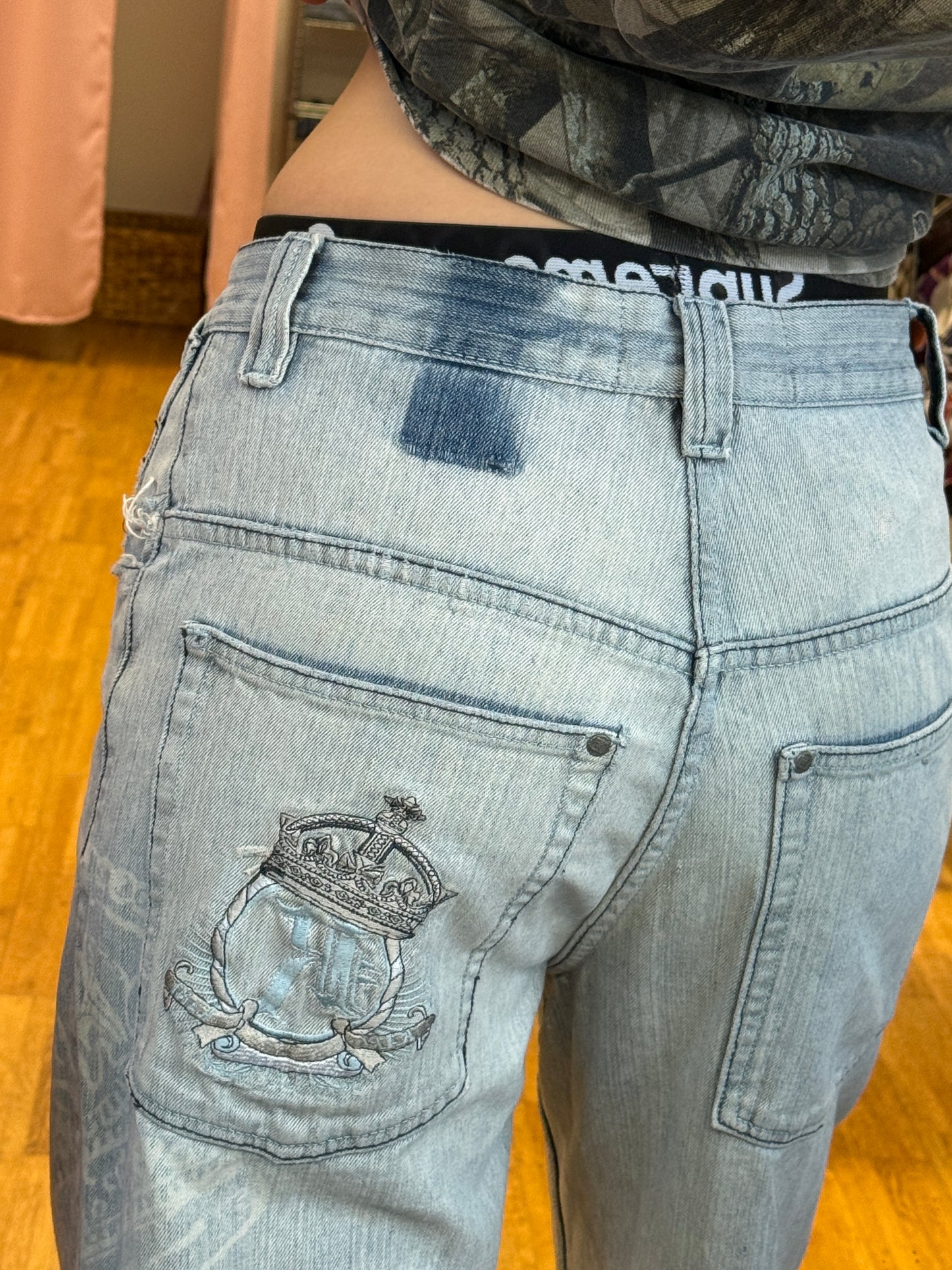 KARL KANI JEANS (~M-L )