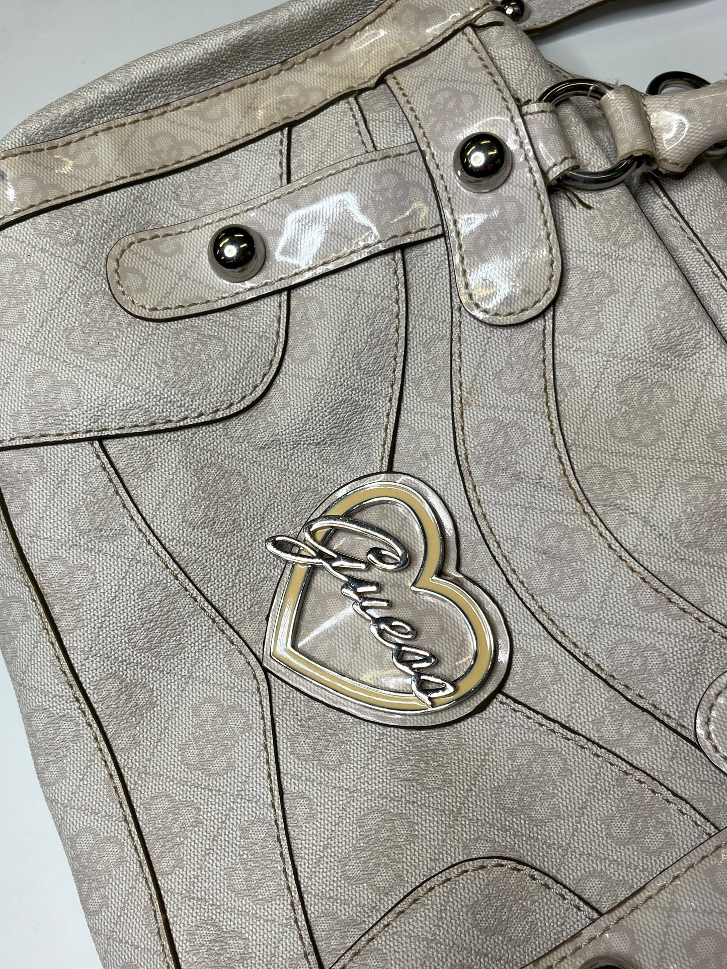 VINTAGE GUESS CROSSBODY PURSE