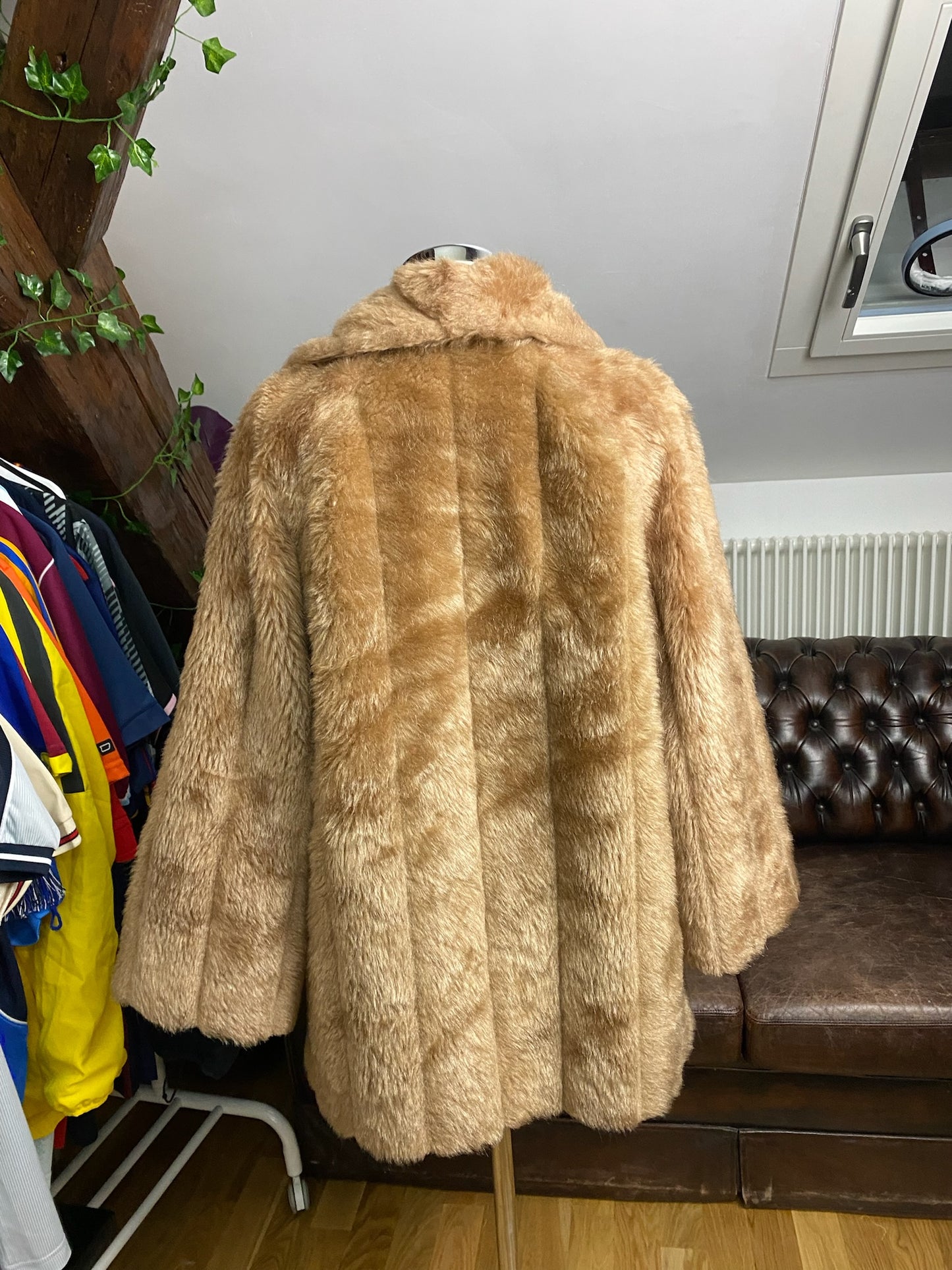 FAUX FUR COAT LIGHT BROWN (M)